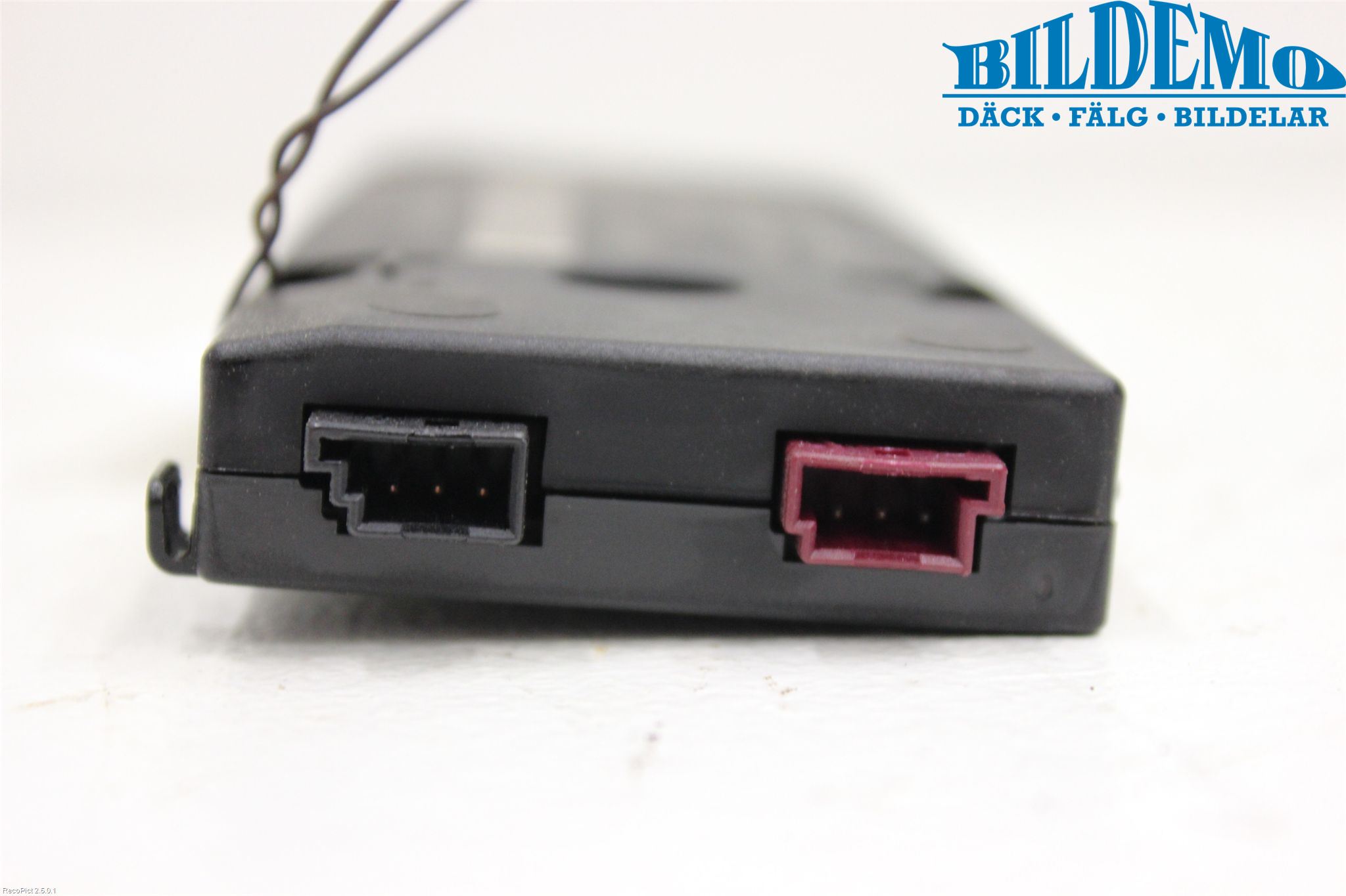 BMW 1 E87/81 5D/3D 03-11 Stereo Antenneforsterker
