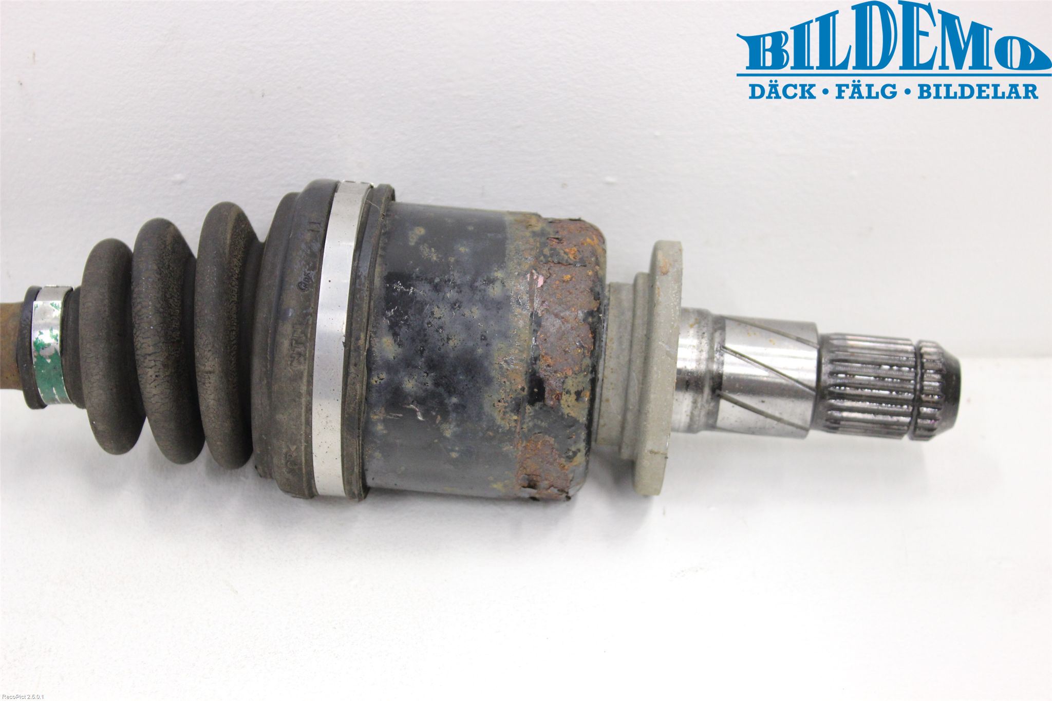 Subaru FORESTER SH  08-13 Drivaksel Bak Kompl Venstre