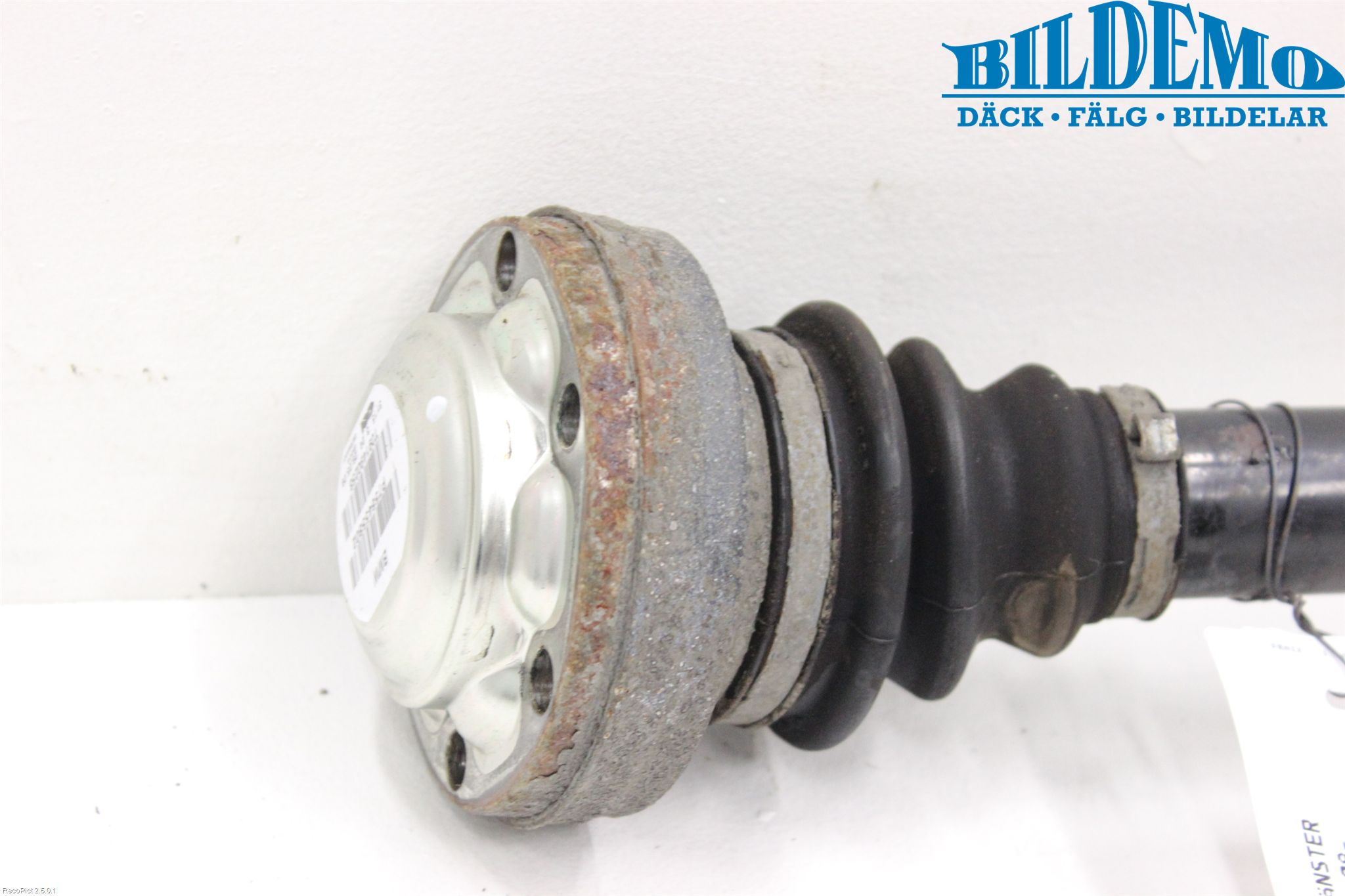 BMW X6 E71/E72   08-14 Drivaksel Bak Kompl Venstre