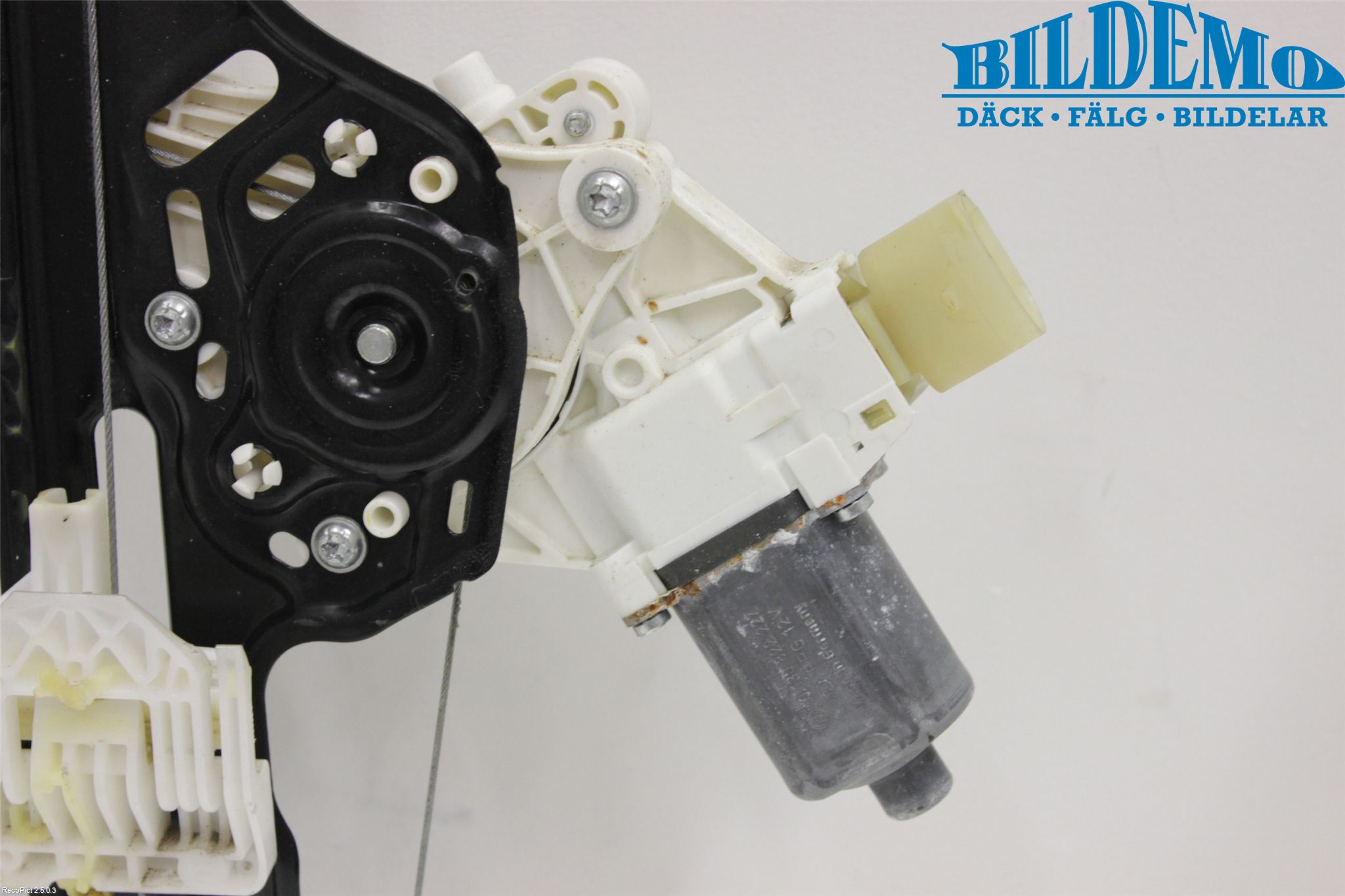 BMW 1 E87/81 5D/3D 03-11 Vindusheis El Komp