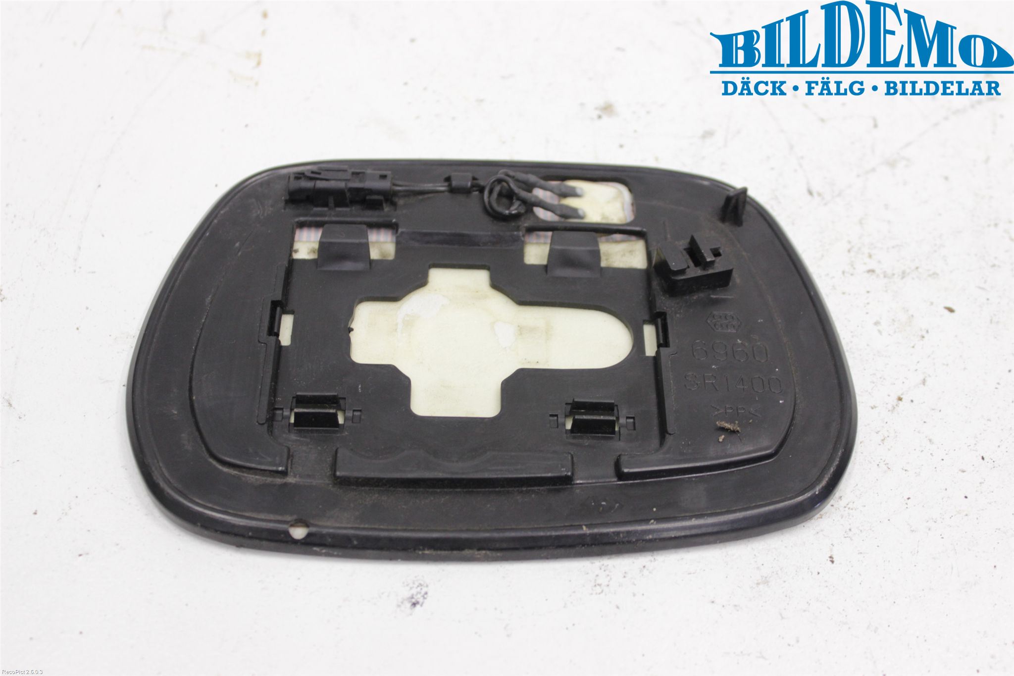 Toyota RAV 4 00-06 Speil Glass V