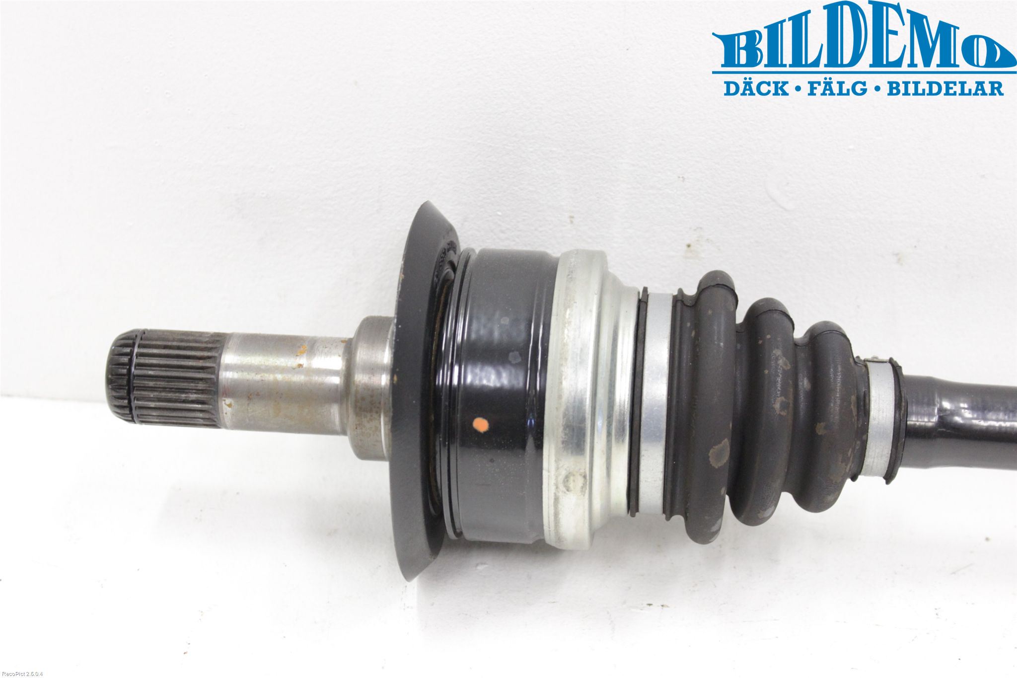 BMW 1 F20/F21 11-19 Drivaksel Bak Kompl Venstre