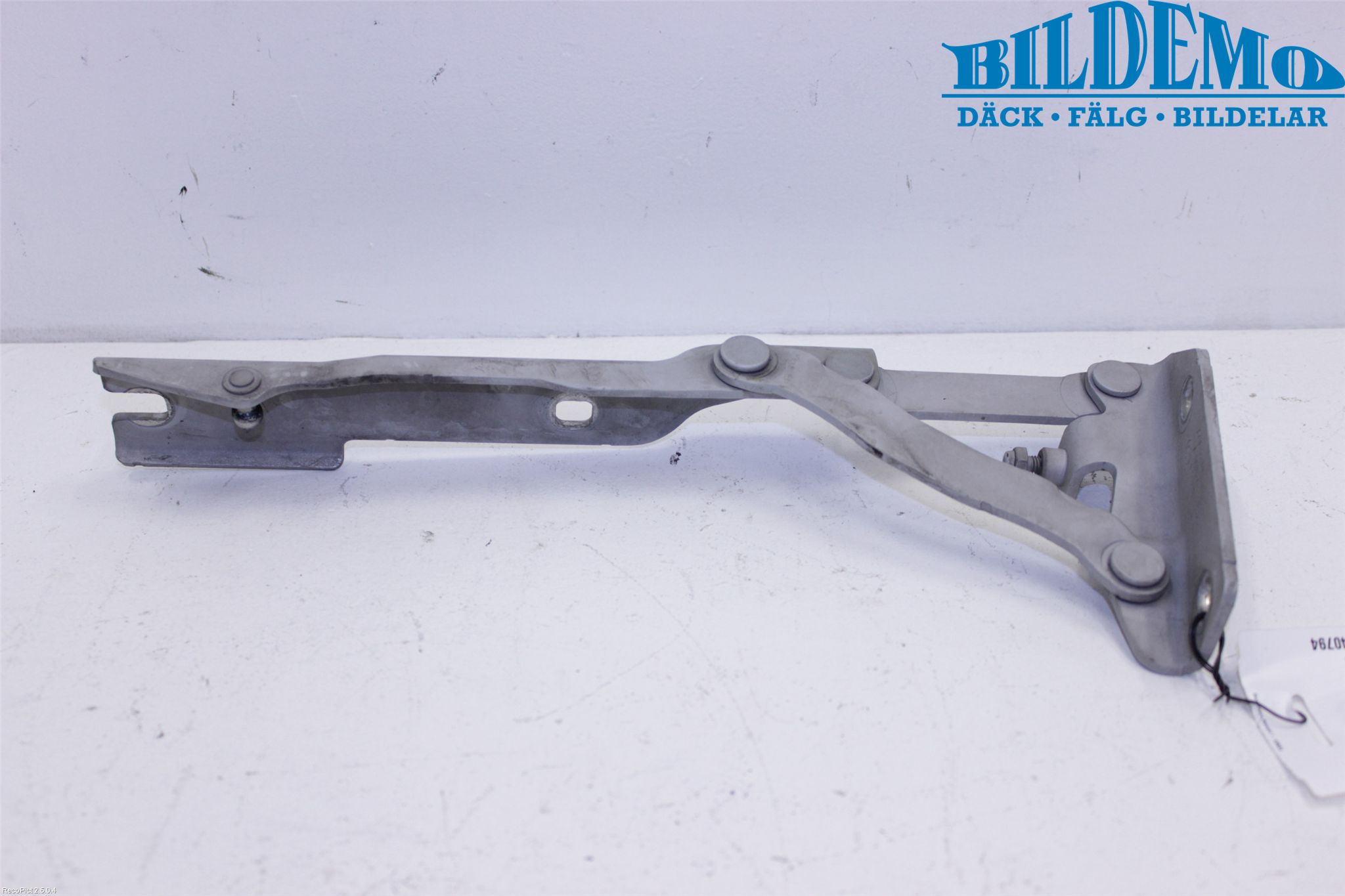 BMW 5 E60/61 Sed/Tou 02-10 Panser Hengsel - Hengsler