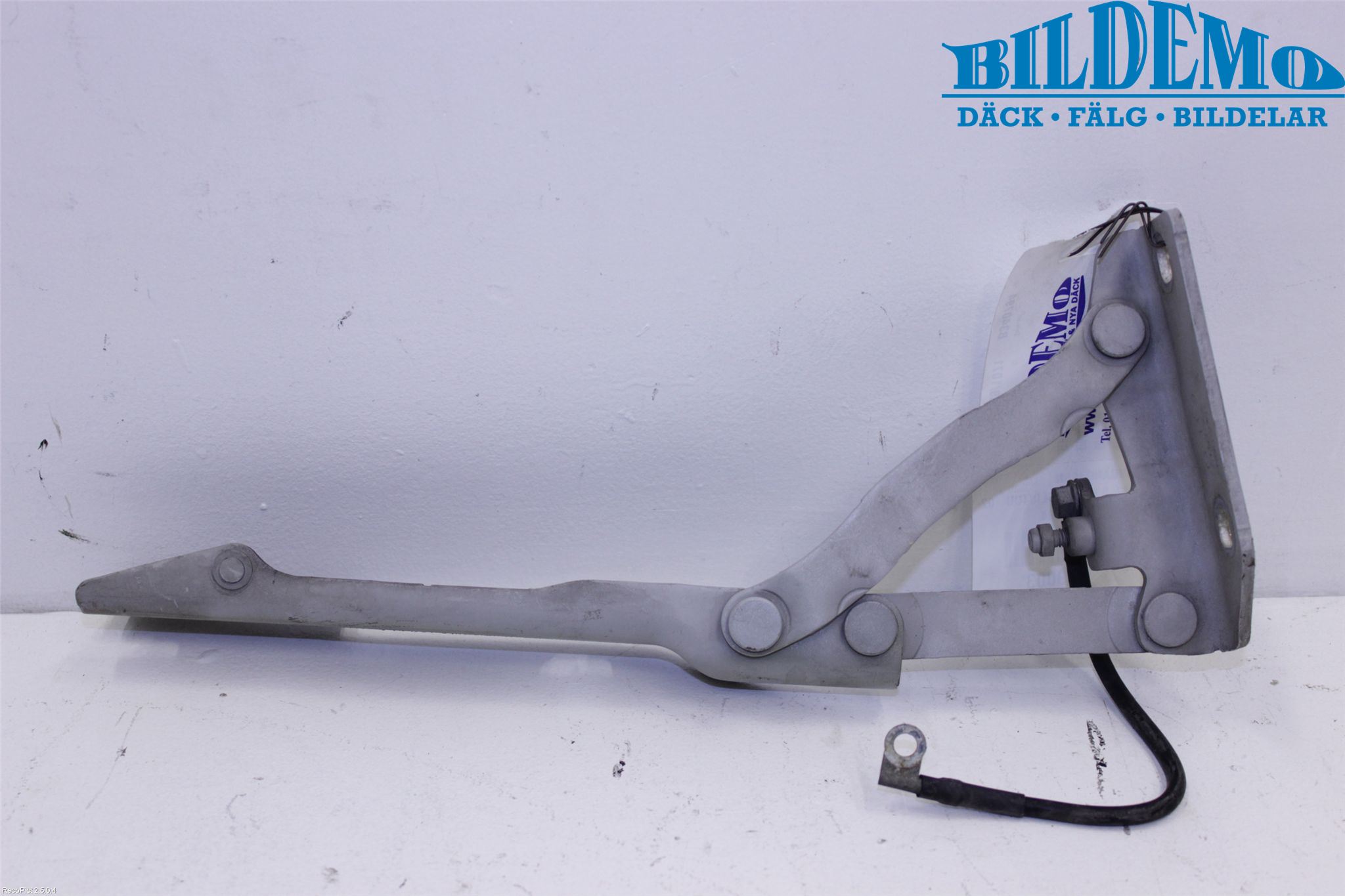 BMW 5 E60/61 Sed/Tou 02-10 Panser Hengsel - Hengsler