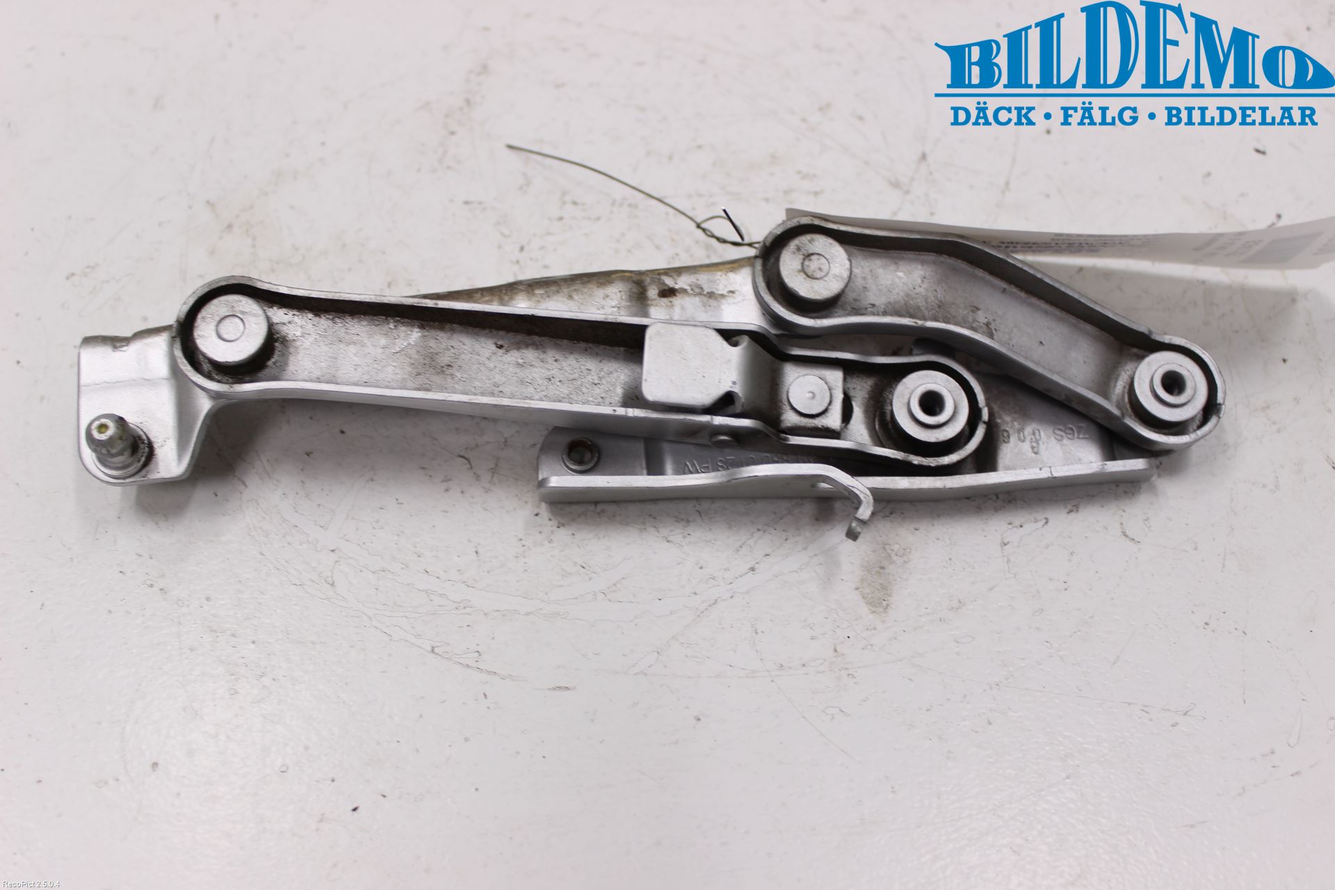 Mercedes-Benz MB E-KLASS (W211) 02-09 Panser Hengsel - Hengsler