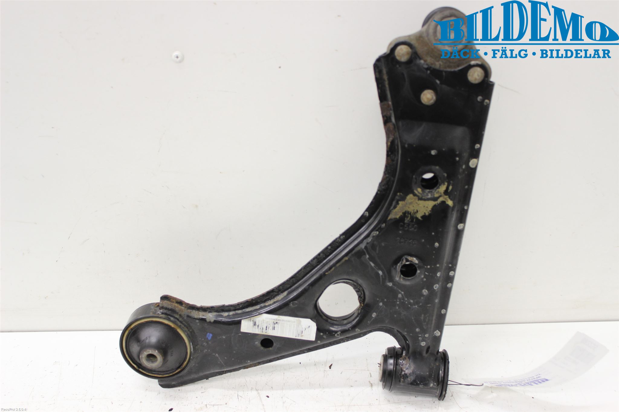 Opel CORSA D 07-14 Bærearm Foran Høyre Nedre