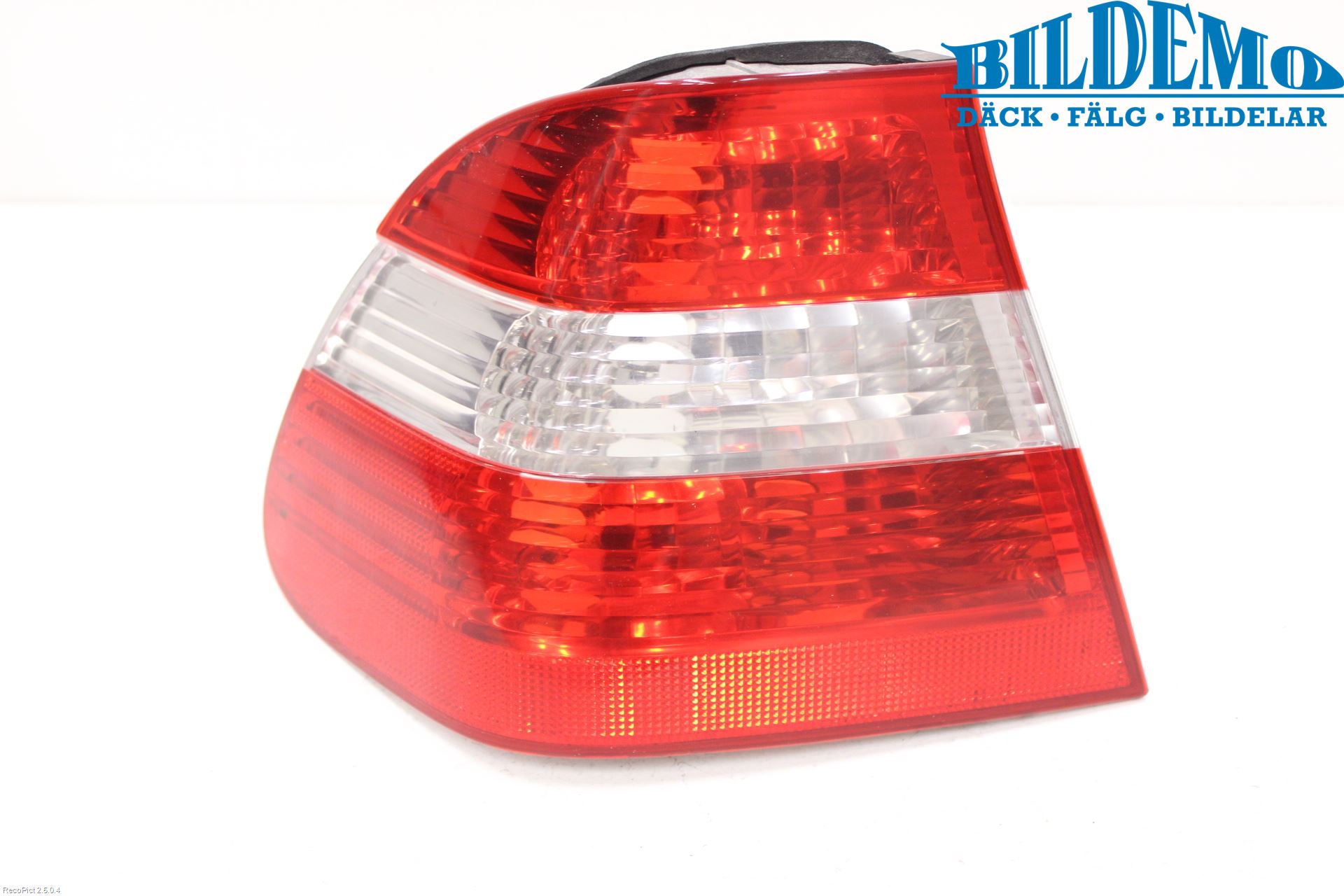 BMW 3 E46      98-05 Baklykt Venstre