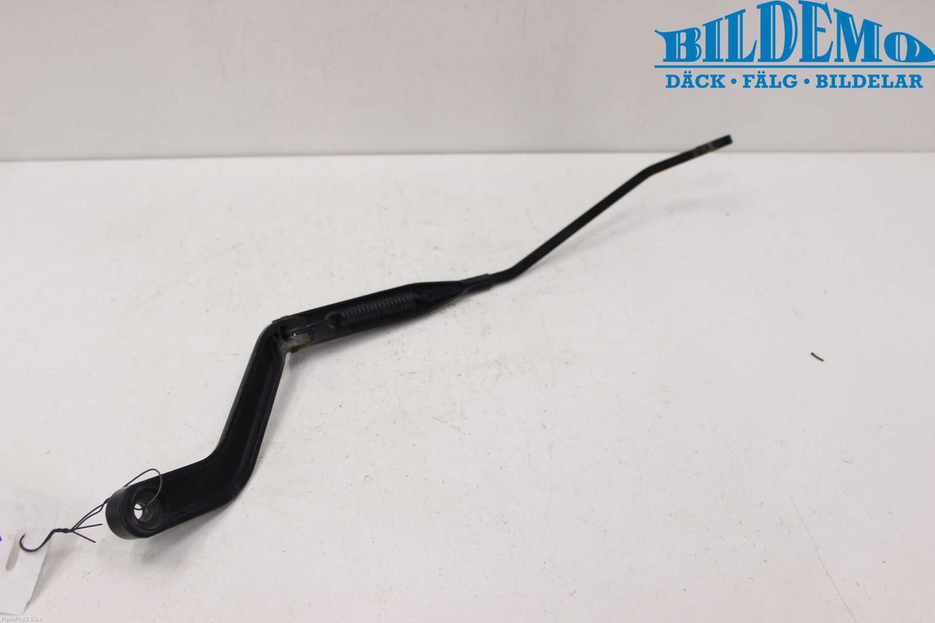 Volvo S70/V70/XC  97-00 Viskerarm-Armer Frontrute