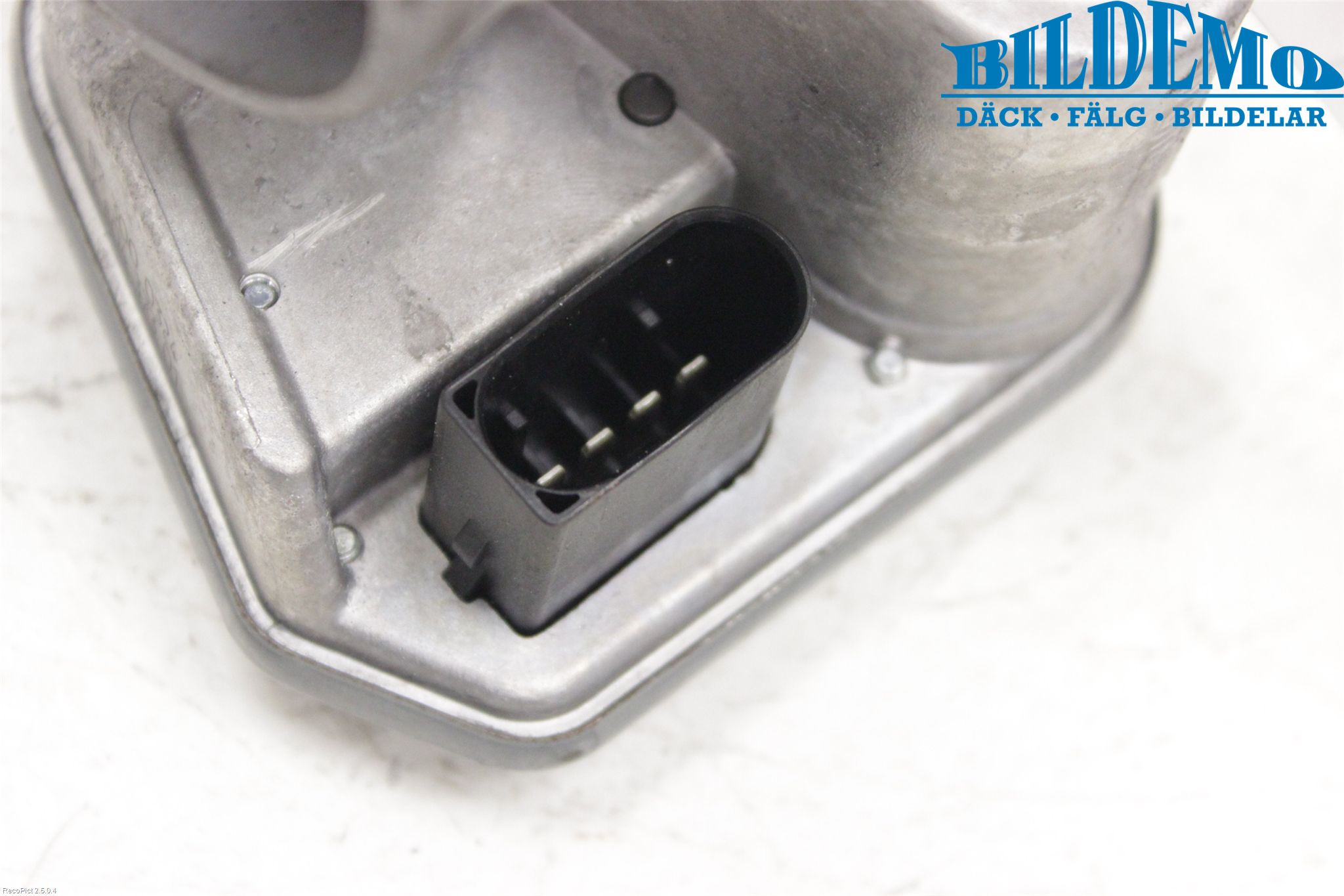 BMW 5 E60/61 Sed/Tou 02-10 Inns Spjeldhus