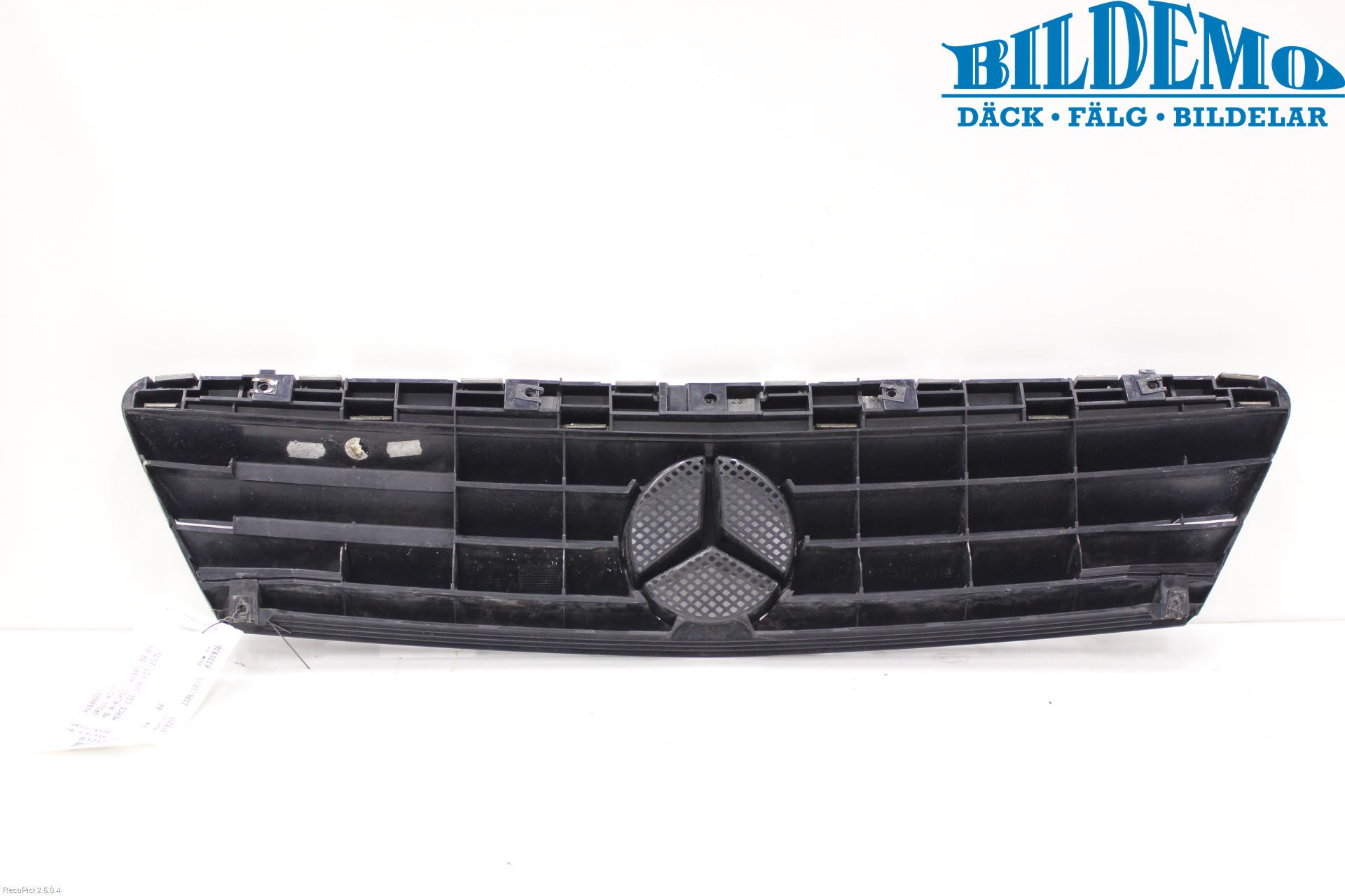 Mercedes-Benz MB A-KLASS (W168) 98-04 Grill Komplett