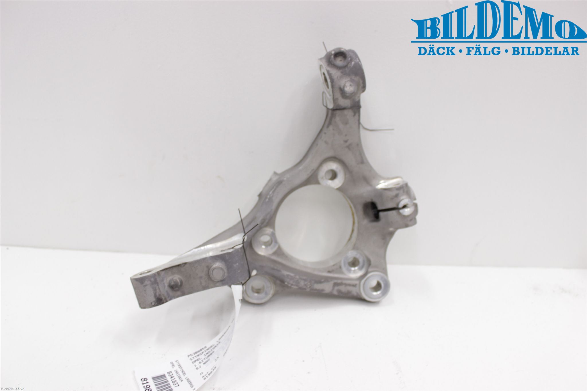 Opel INSIGNIA 09-16 Spindel Hf