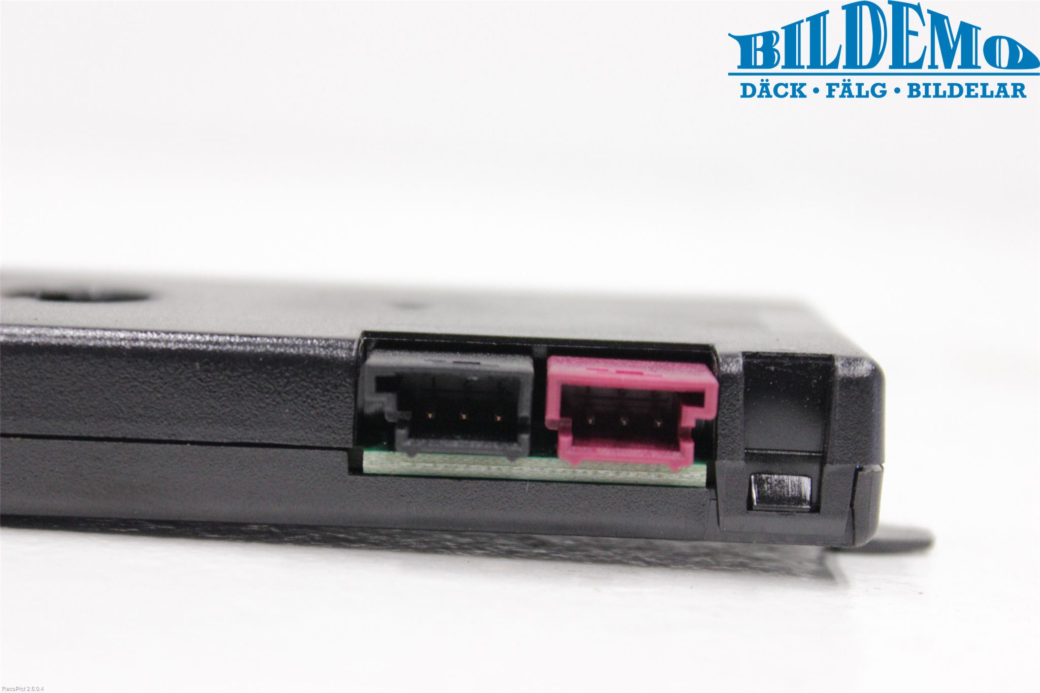 BMW 3 F30/F31/F80 12-19 Stereo Antenneforsterker