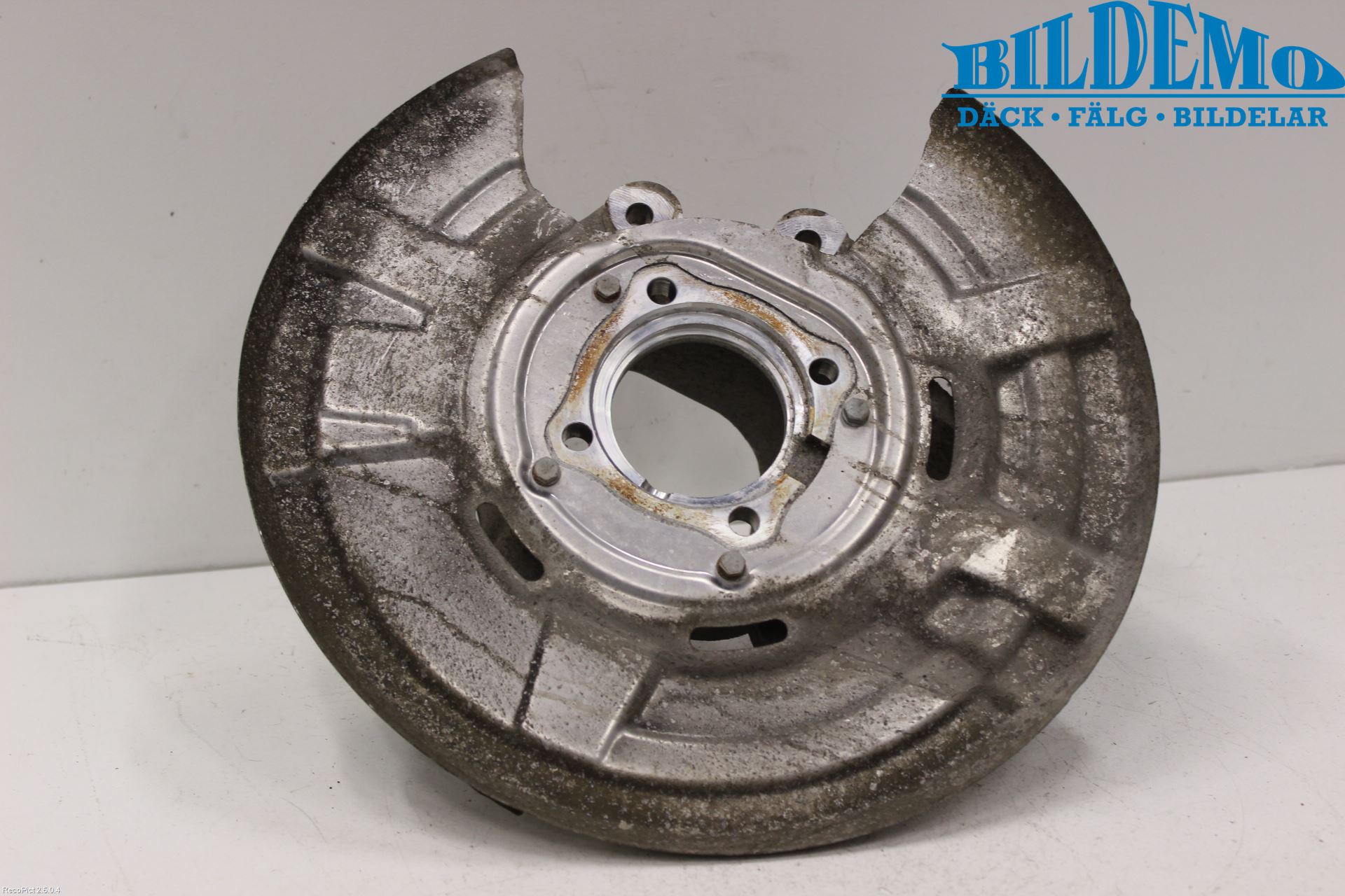 BMW 5 F10/F11/F18 09-17 Spindel Vb