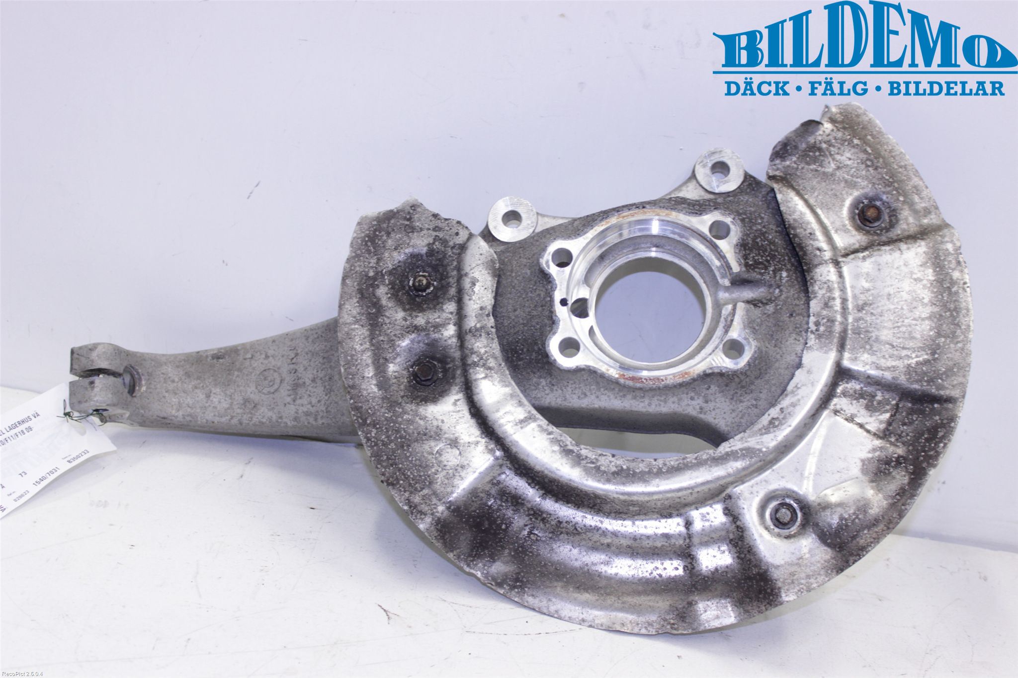 BMW 5 F10/F11/F18 09-17 Spindel Vf