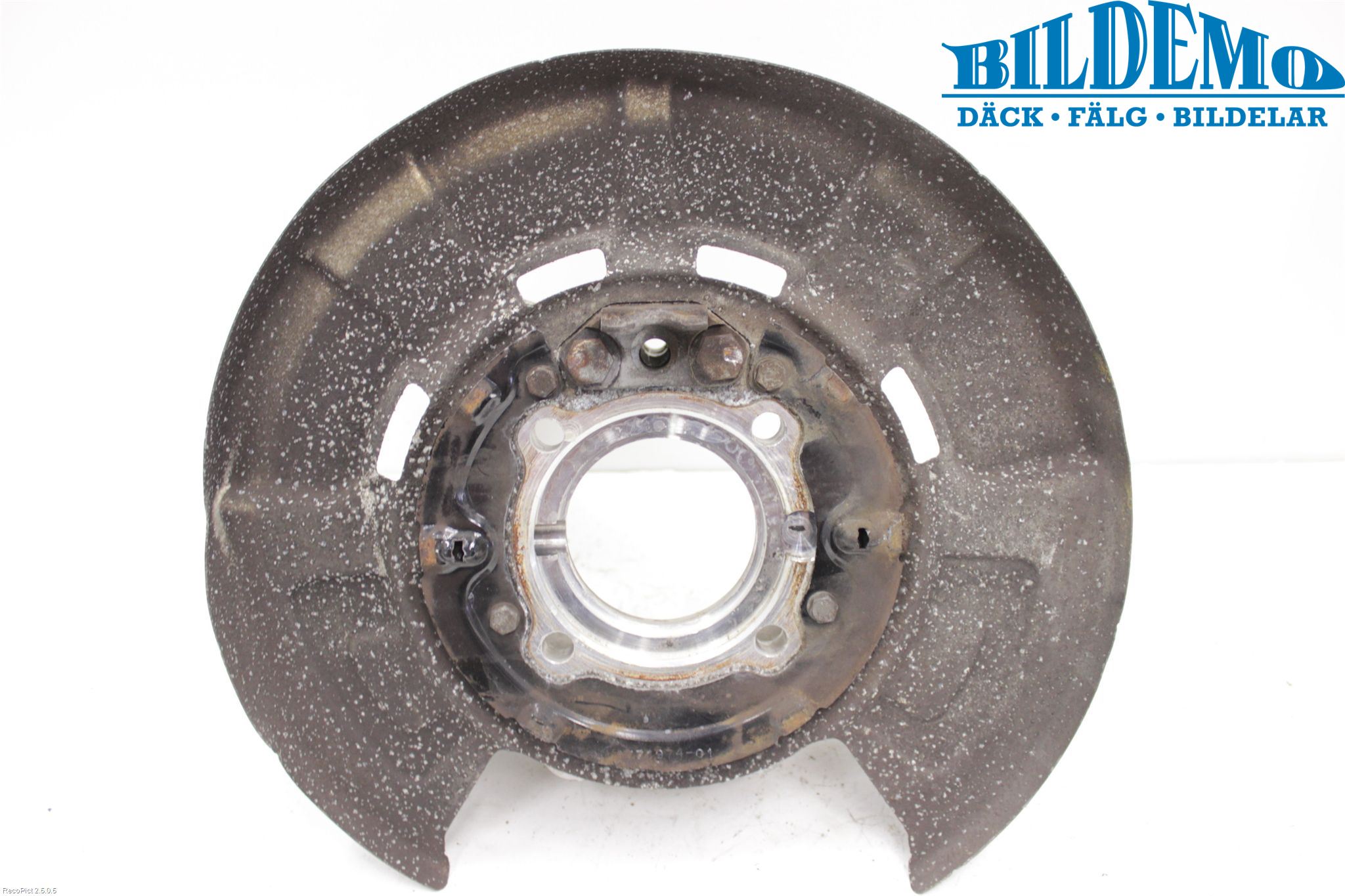 BMW X6 E71/E72   08-14 Spindel Hb