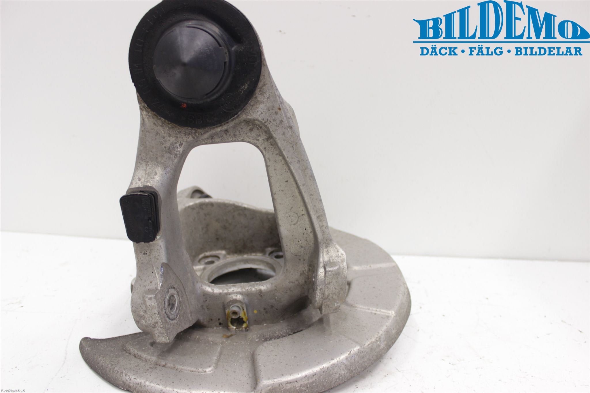 BMW X6 E71/E72   08-14 Spindel Hb