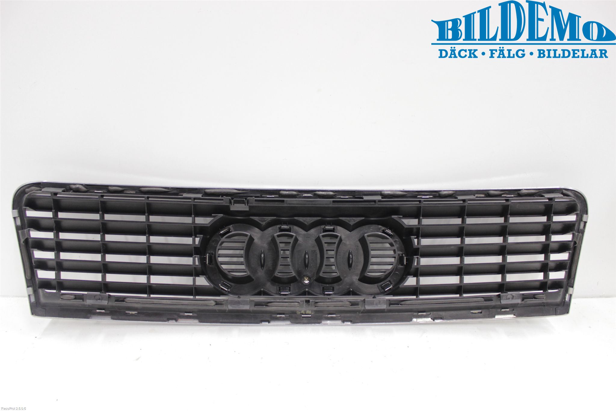 Audi A6/S6     97-05 Grill Komplett
