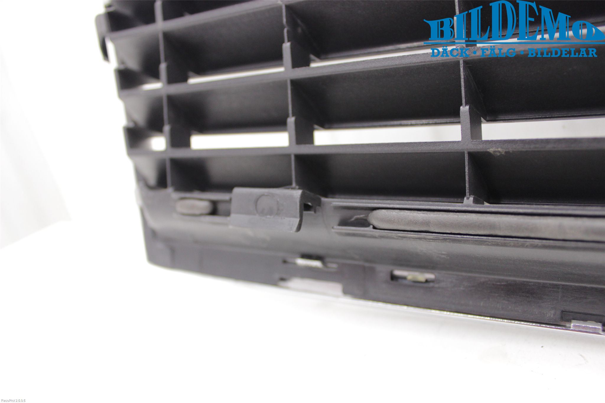 Audi A6/S6     97-05 Grill Komplett