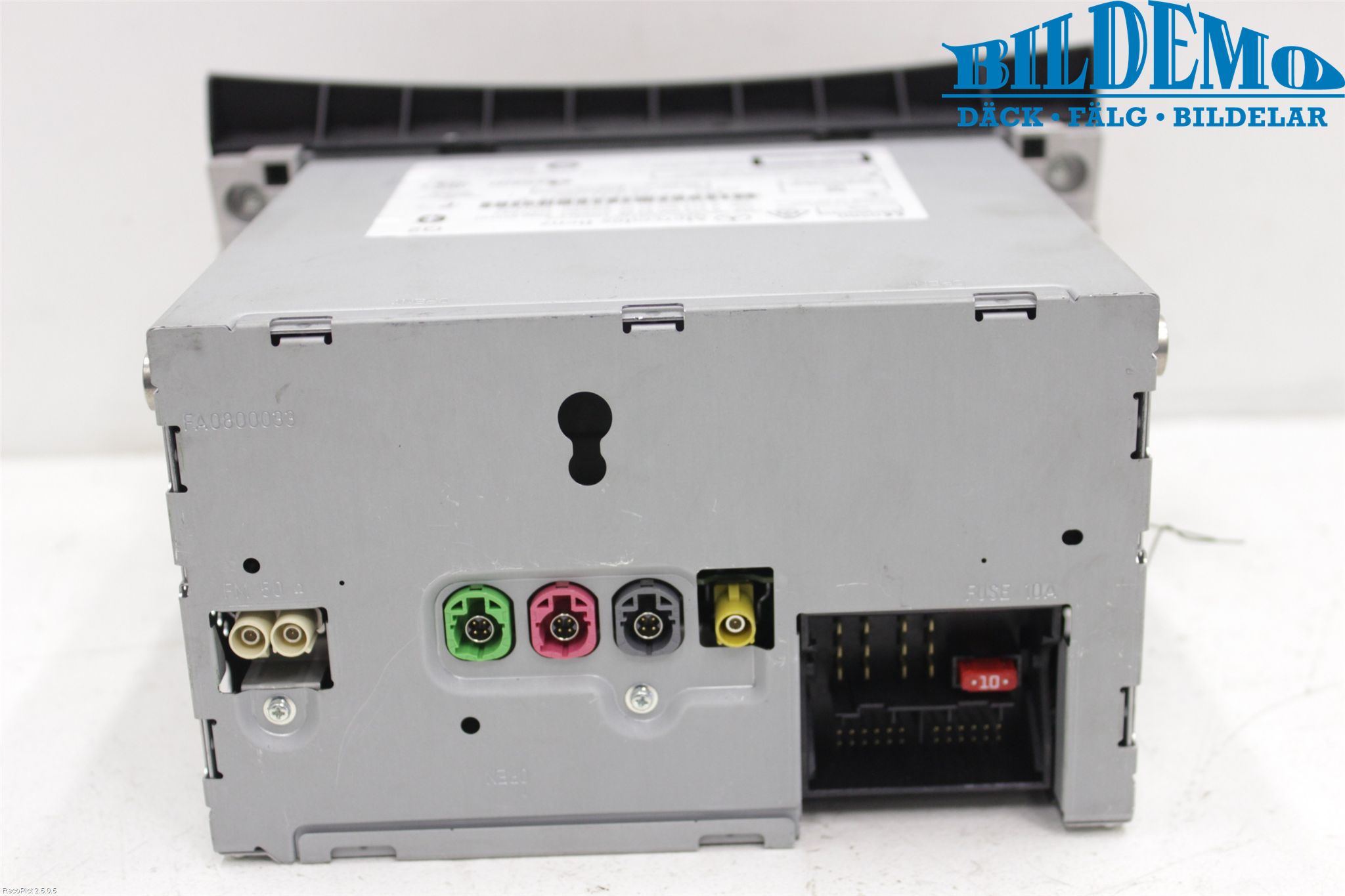 Mercedes-Benz MB E-KLASS (W212) 09-16 Stereo Radio Med Cd