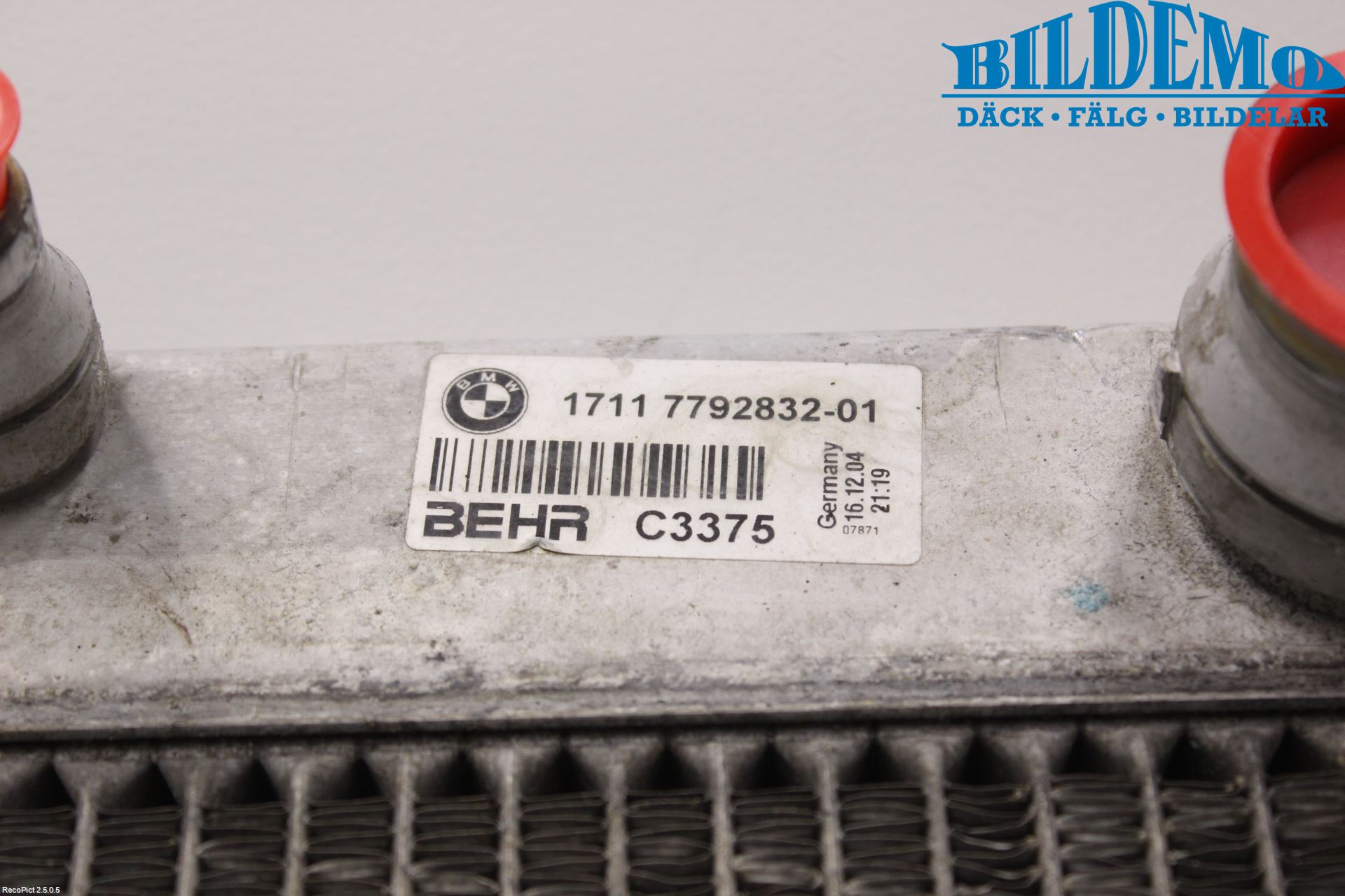 BMW 5 E60/61 Sed/Tou 02-10 Radiator Automat
