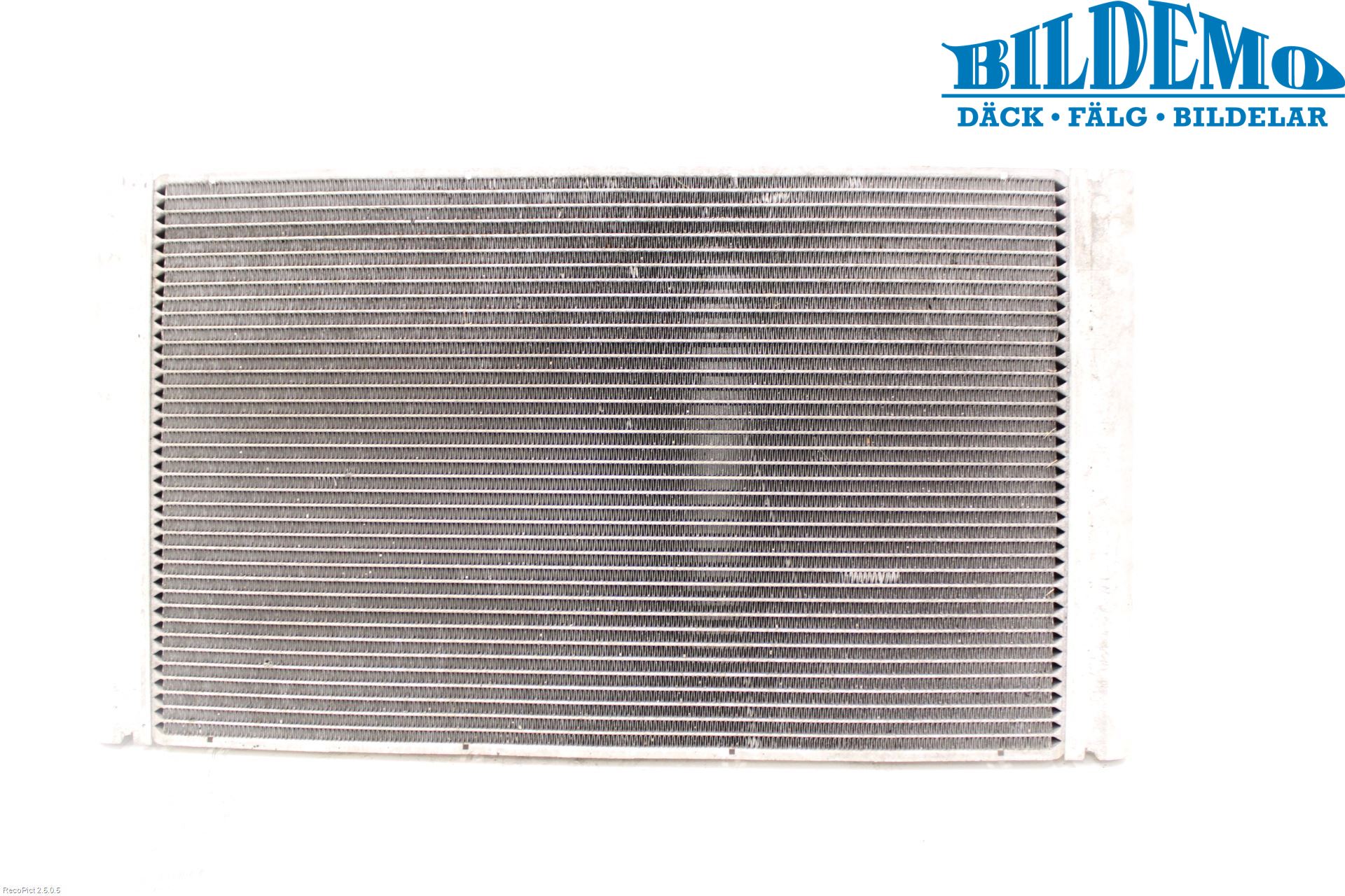 BMW 5 E60/61 Sed/Tou 02-10 Radiator Automat