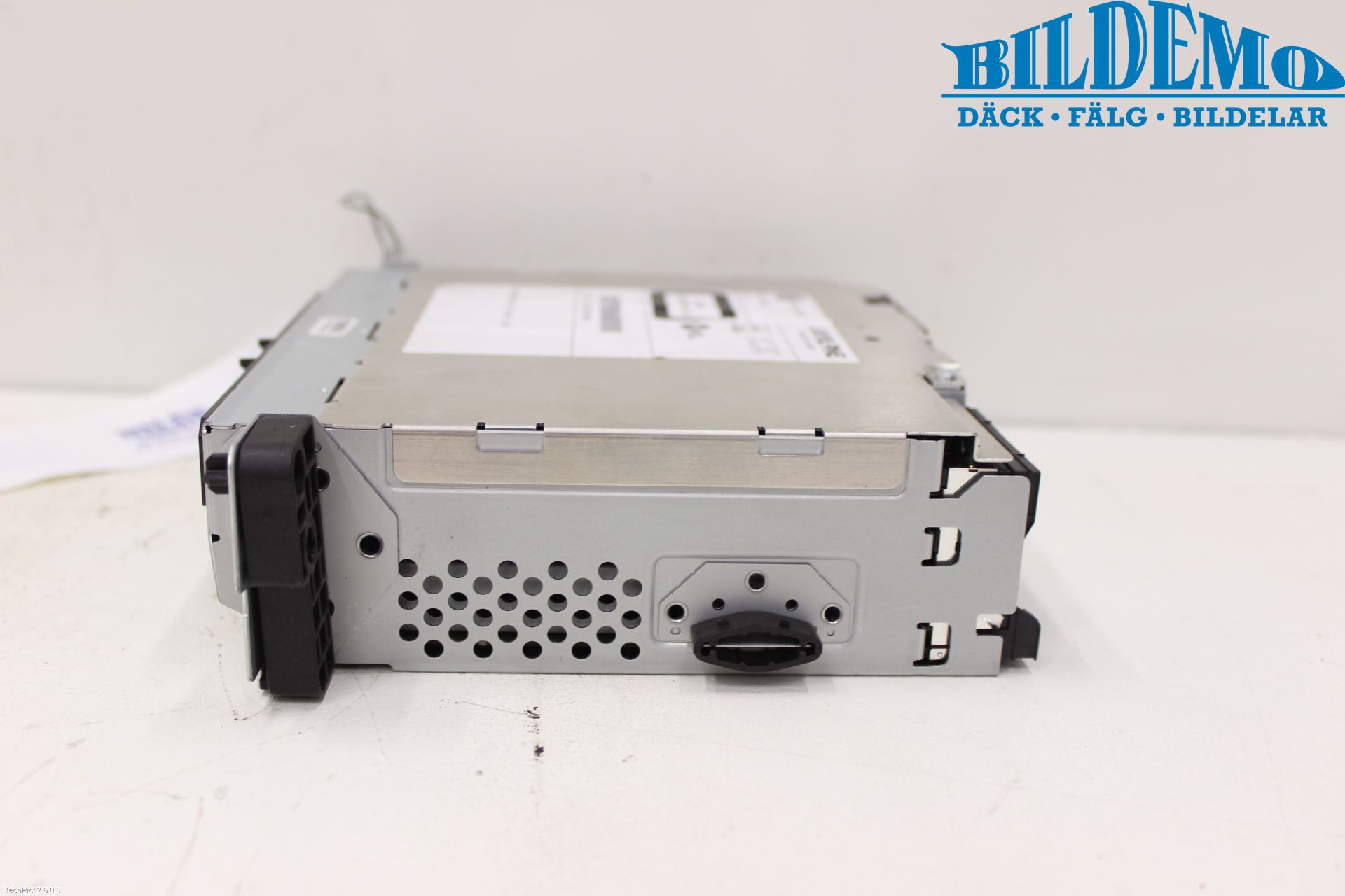 BMW 5 F10/F11/F18 09-17 Stereo Radio Med Cd
