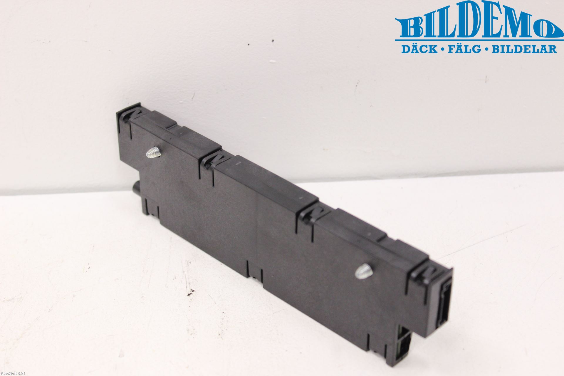 BMW 5 F10/F11/F18 09-17 Stereo Antenneforsterker
