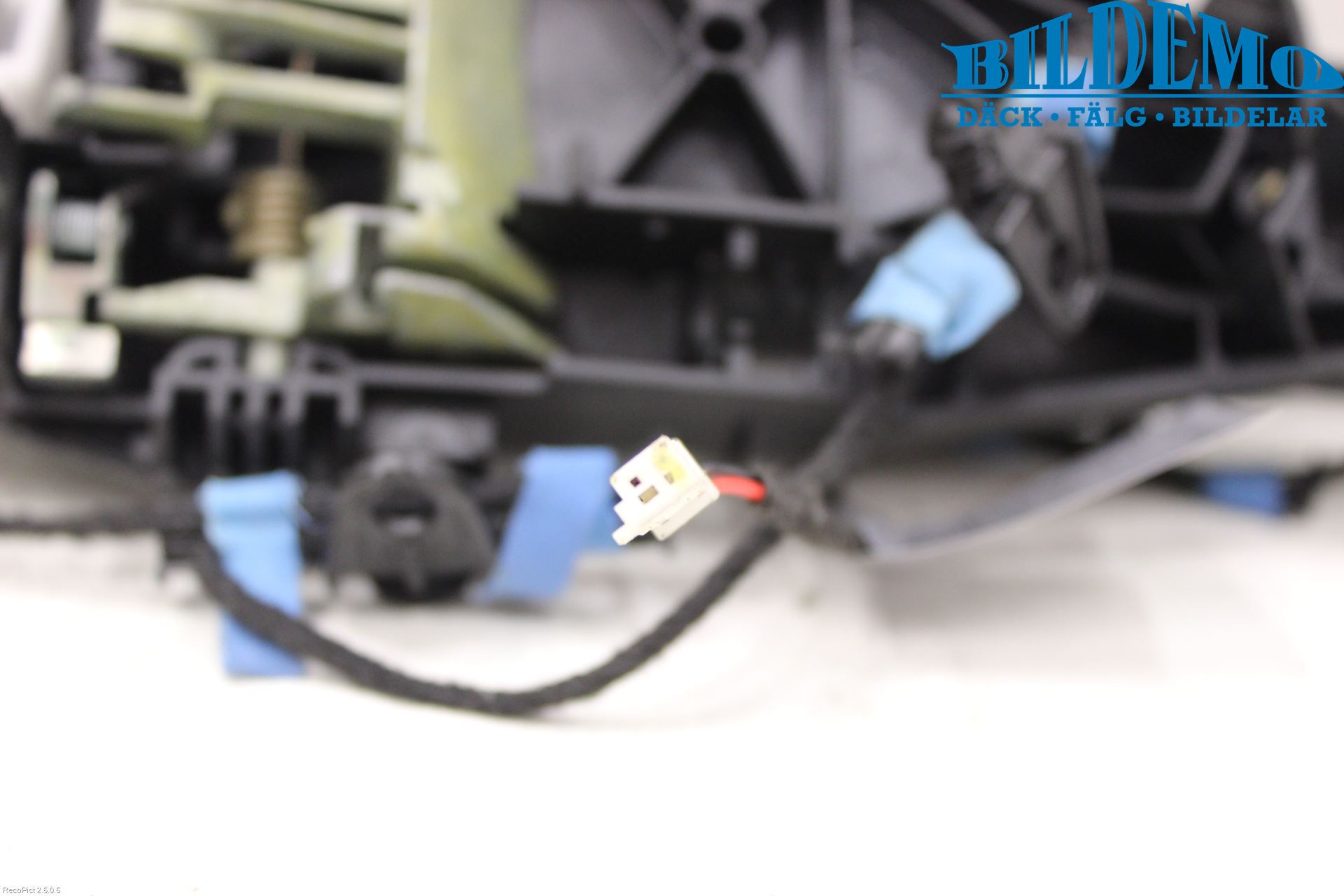 BMW 3 E90/91 SED/TOU 05-12 Dørhandtak Ytre Venstre