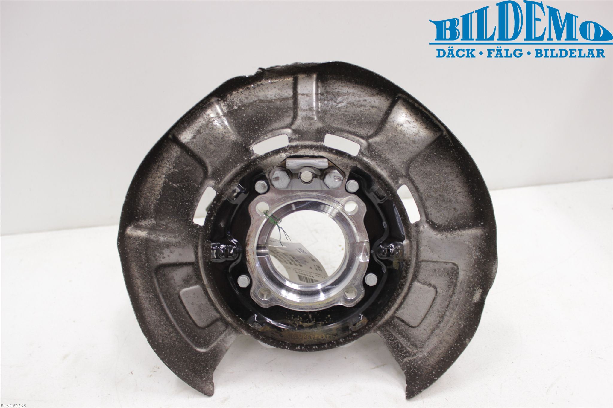 BMW X6 E71/E72   08-14 Spindel Hb