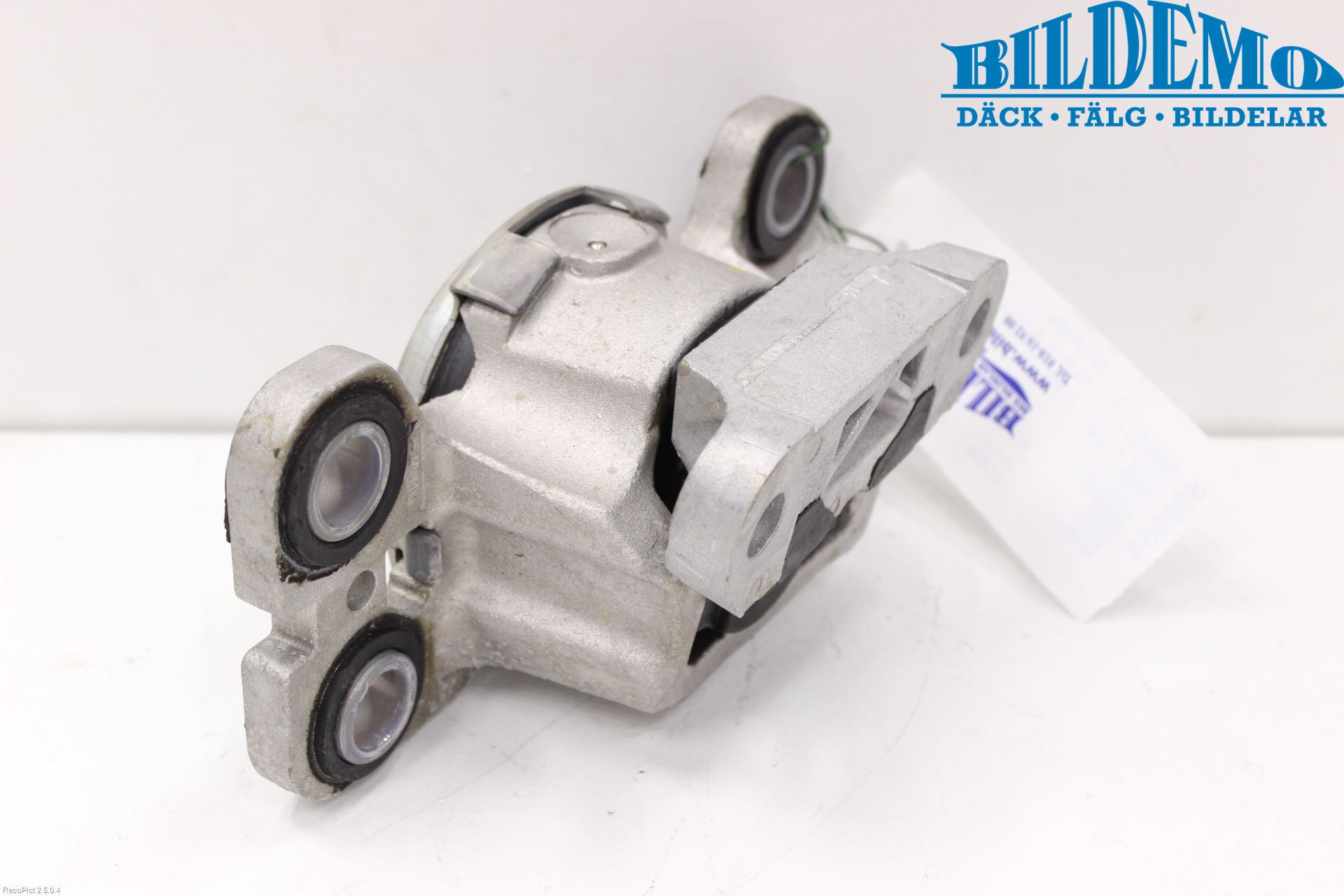 Volvo XC70 14-16 Motor Feste Gummi