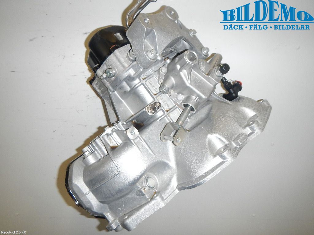 Opel CORSA D 07-14 Gearkasse 5 Trinn