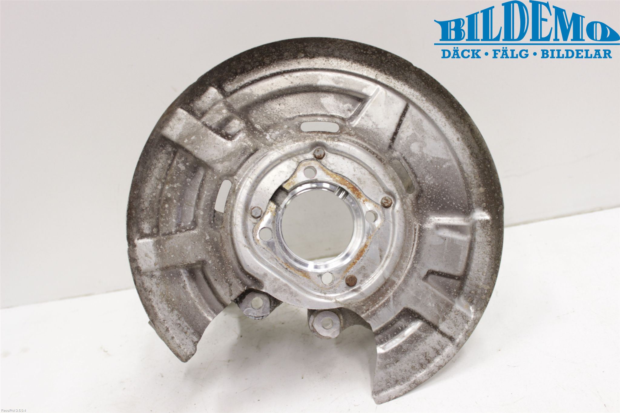 BMW 5 F10/F11/F18 09-17 Spindel Vb