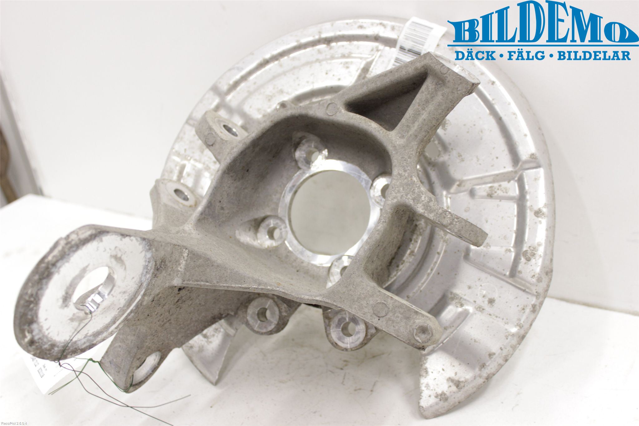 BMW 5 F10/F11/F18 09-17 Spindel Hb