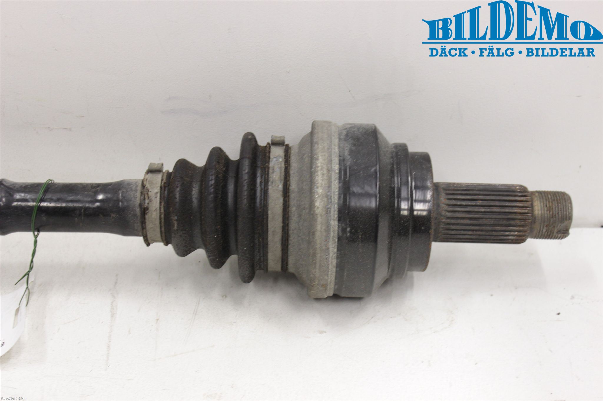 BMW 5 F10/F11/F18 09-17 Drivaksel Bak Kompl Høyre