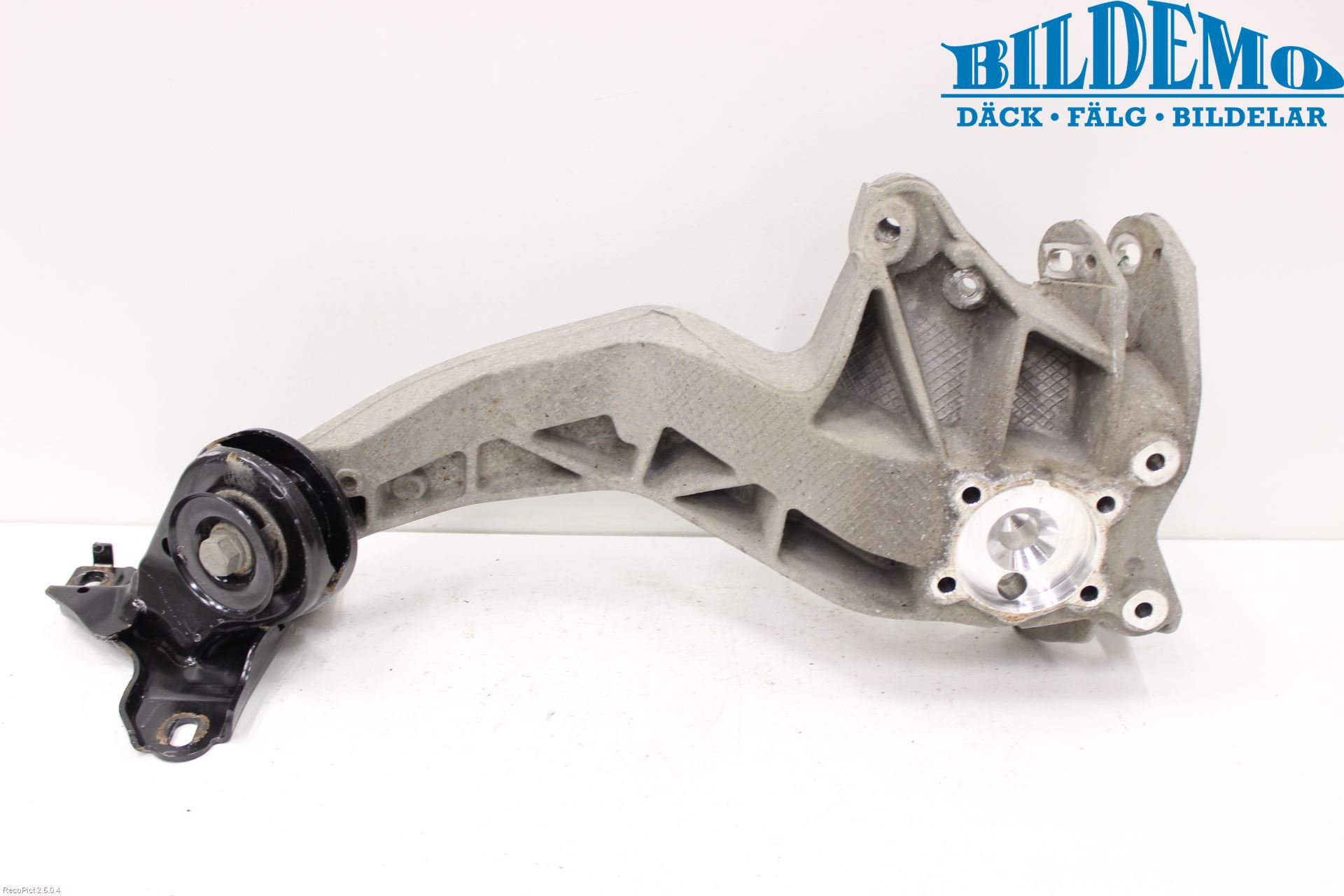 Mini CLUBMAN R55 06-14 Spindel Hb