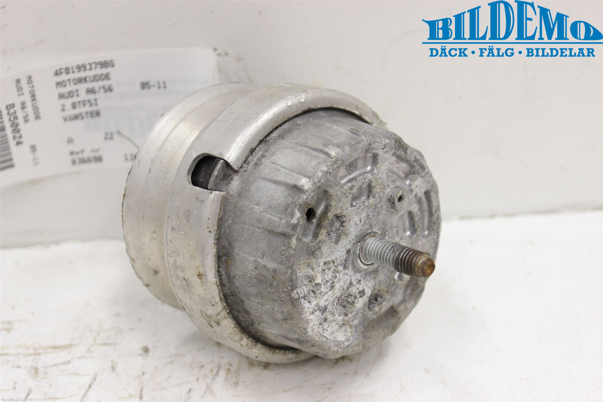 Audi A6/S6     05-11 Motor Feste Gummi