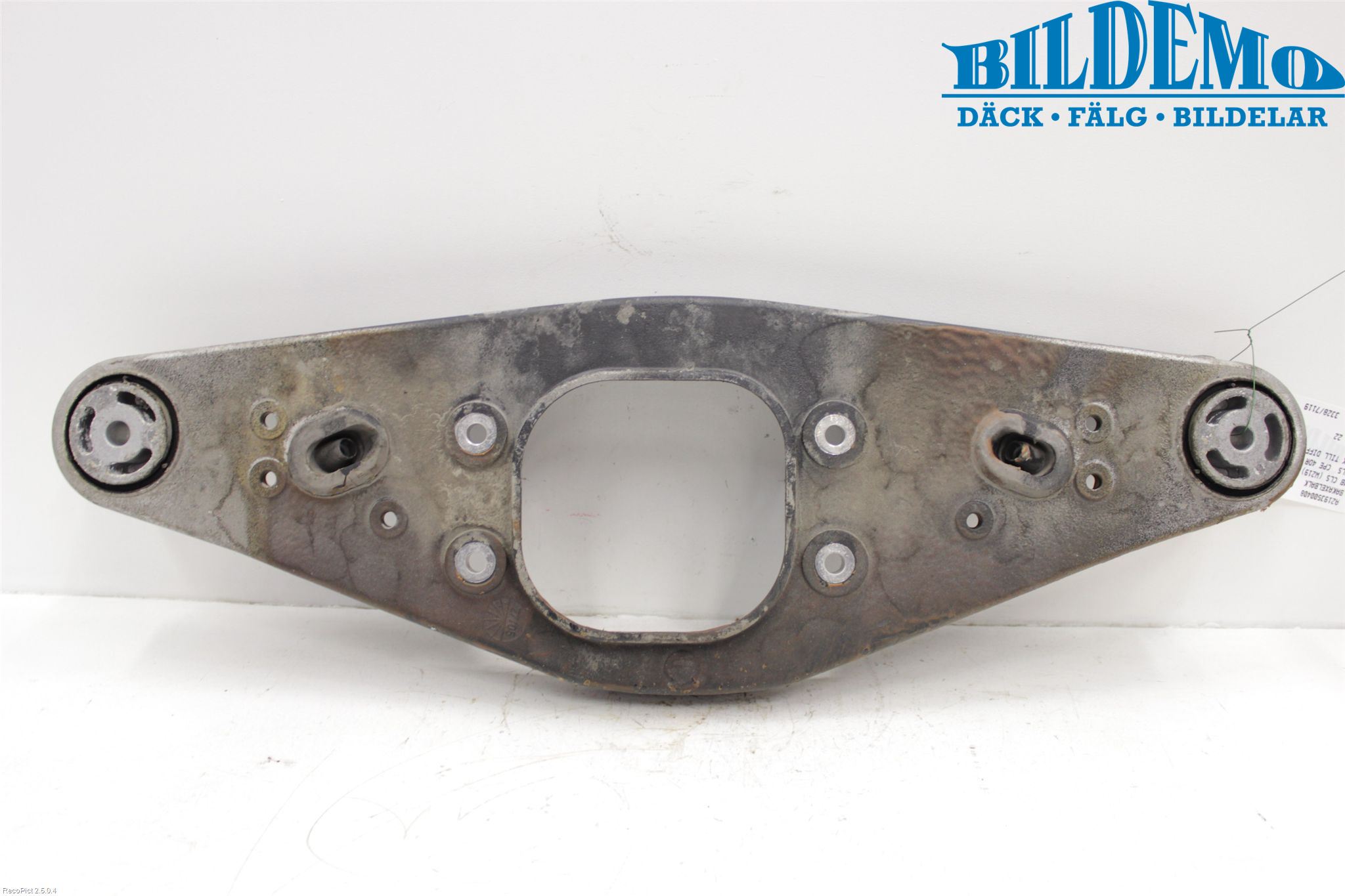 Mercedes-Benz MB CLS (C219) 03-11 Bakaksel Feste Travers-Ramme