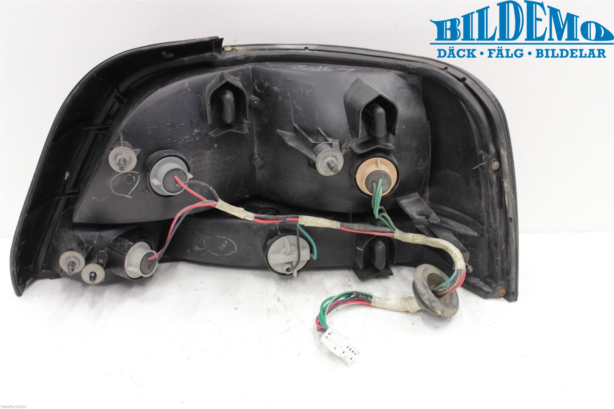 Mitsubishi GALANT  97-03 Baklykt Venstre