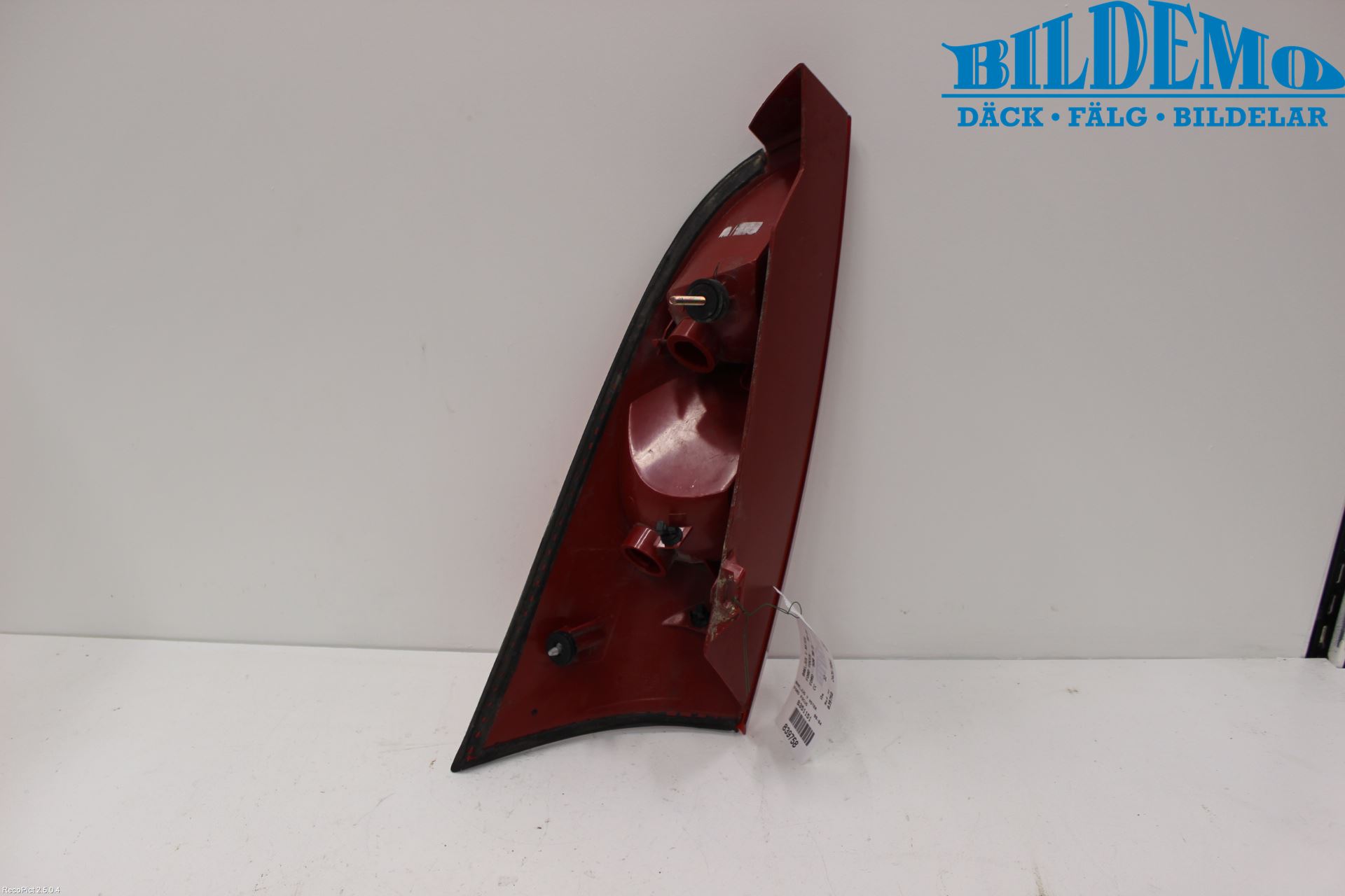 Ford FOCUS     99-04 Baklykt Venstre
