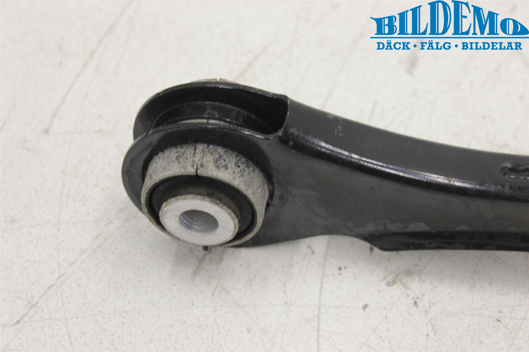 BMW 1 F20/F21 11-19 Bærearm Bak Høyre Øvre