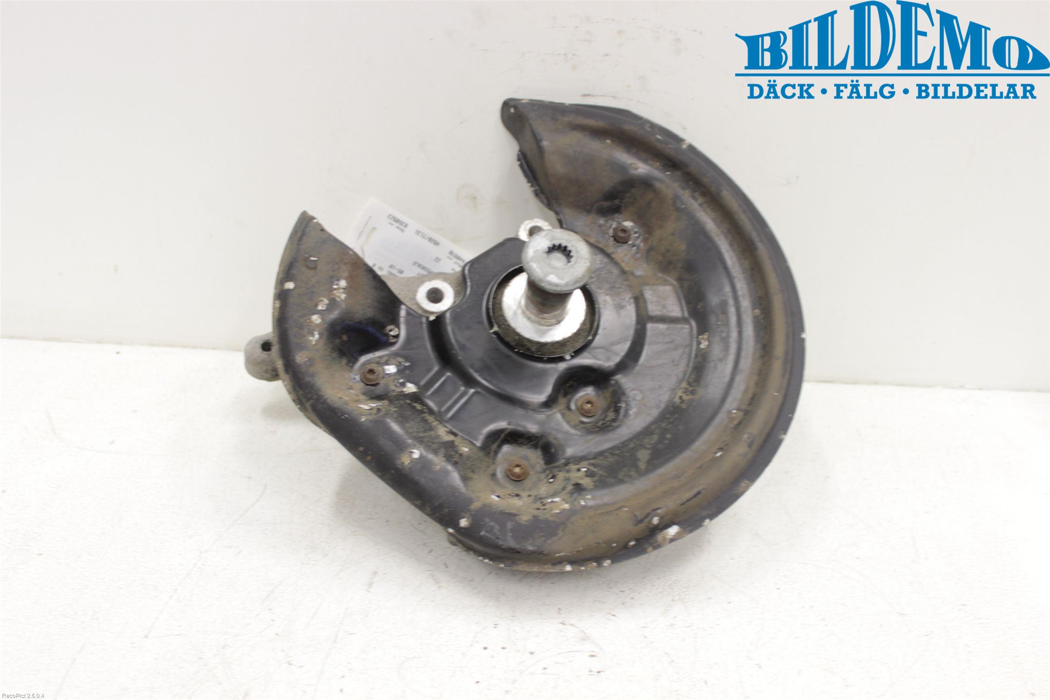 Volkswagen VW PASSAT 05-11 Spindel Vb