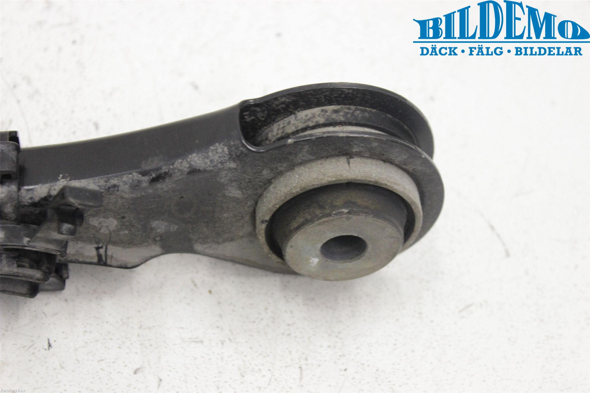 BMW 3 F30/F31/F80 12-19 Bærearm Bak Venstre Øvre