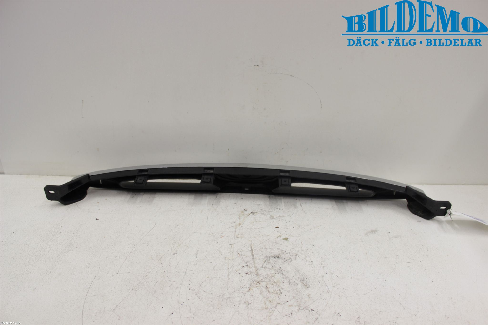 Ford ESCORT     95-00 Grill-Gitter