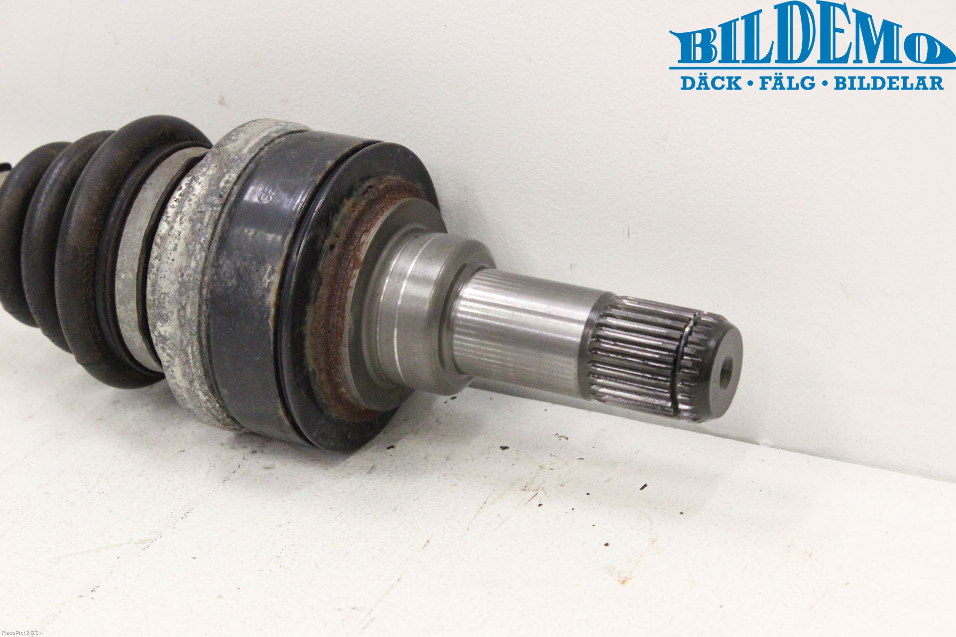 BMW 1 F20/F21 11-19 Drivaksel Bak Kompl Høyre