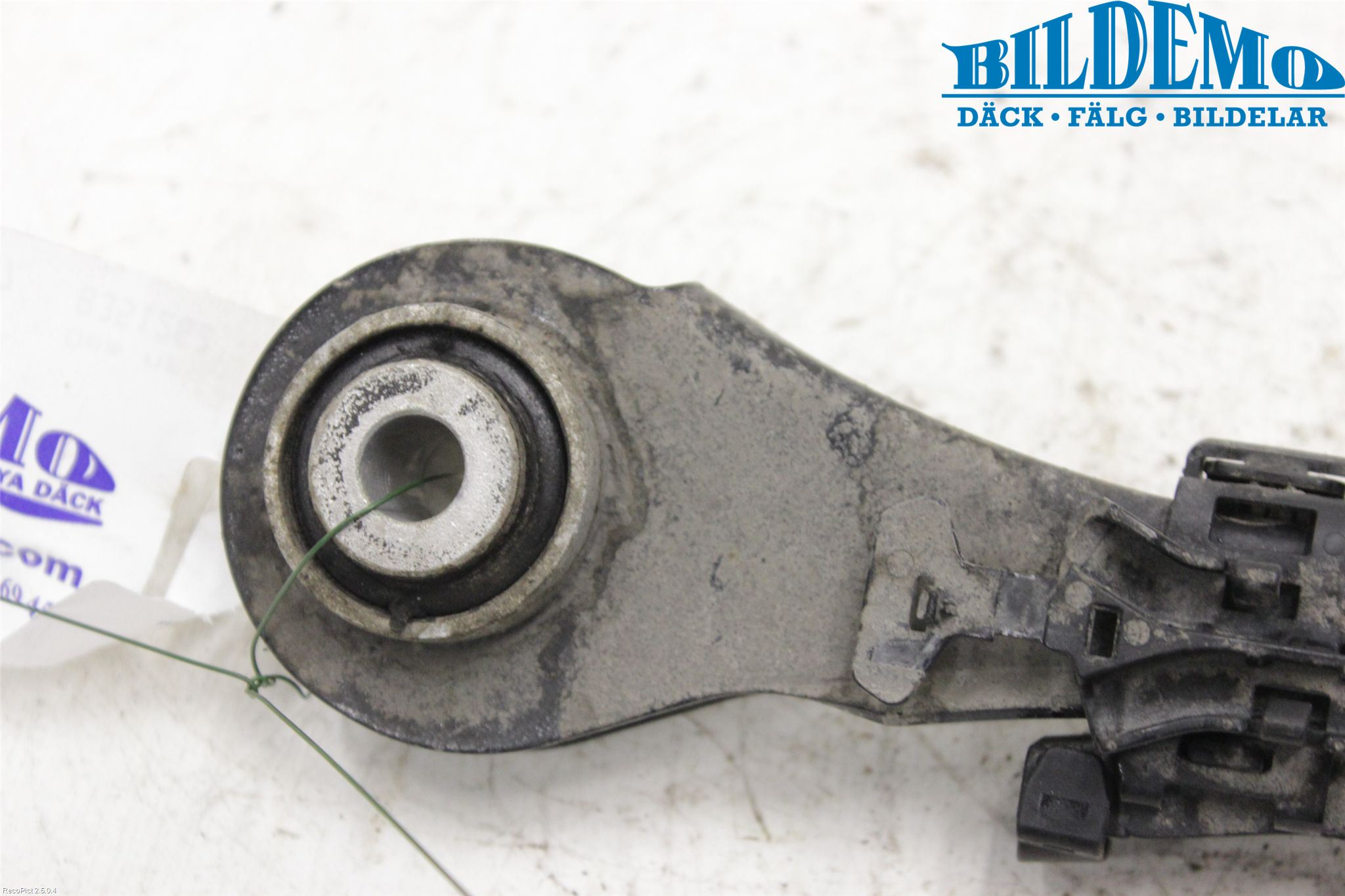 BMW 3 F30/F31/F80 12-19 Bærearm Bak Venstre Øvre