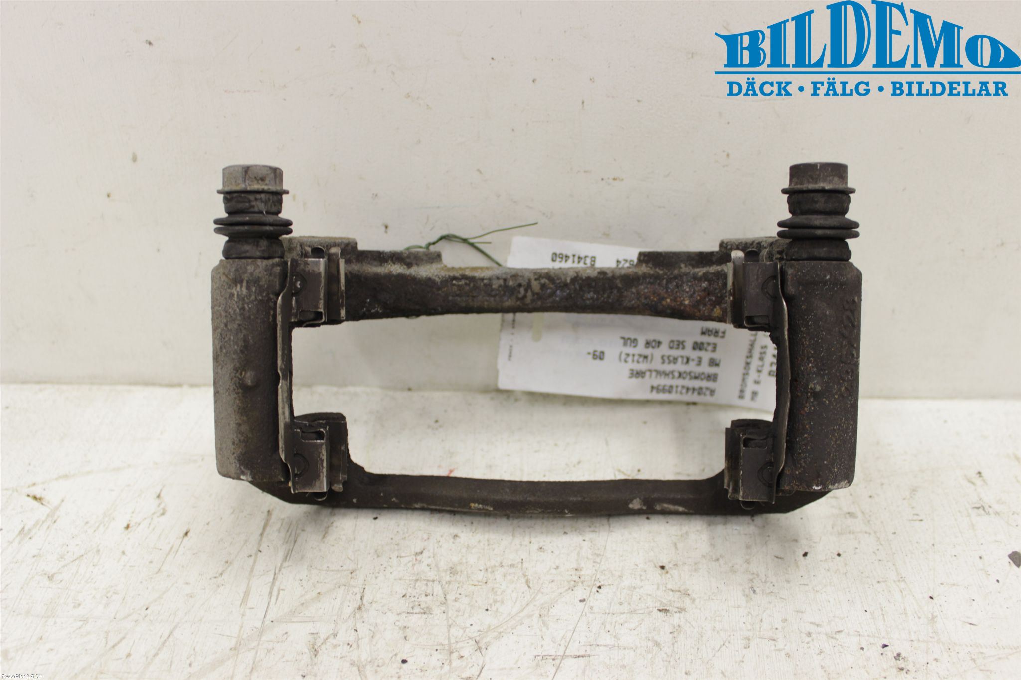 Mercedes-Benz MB E-KLASS (W212) 09-16 Bremsecaliper Feste Holder