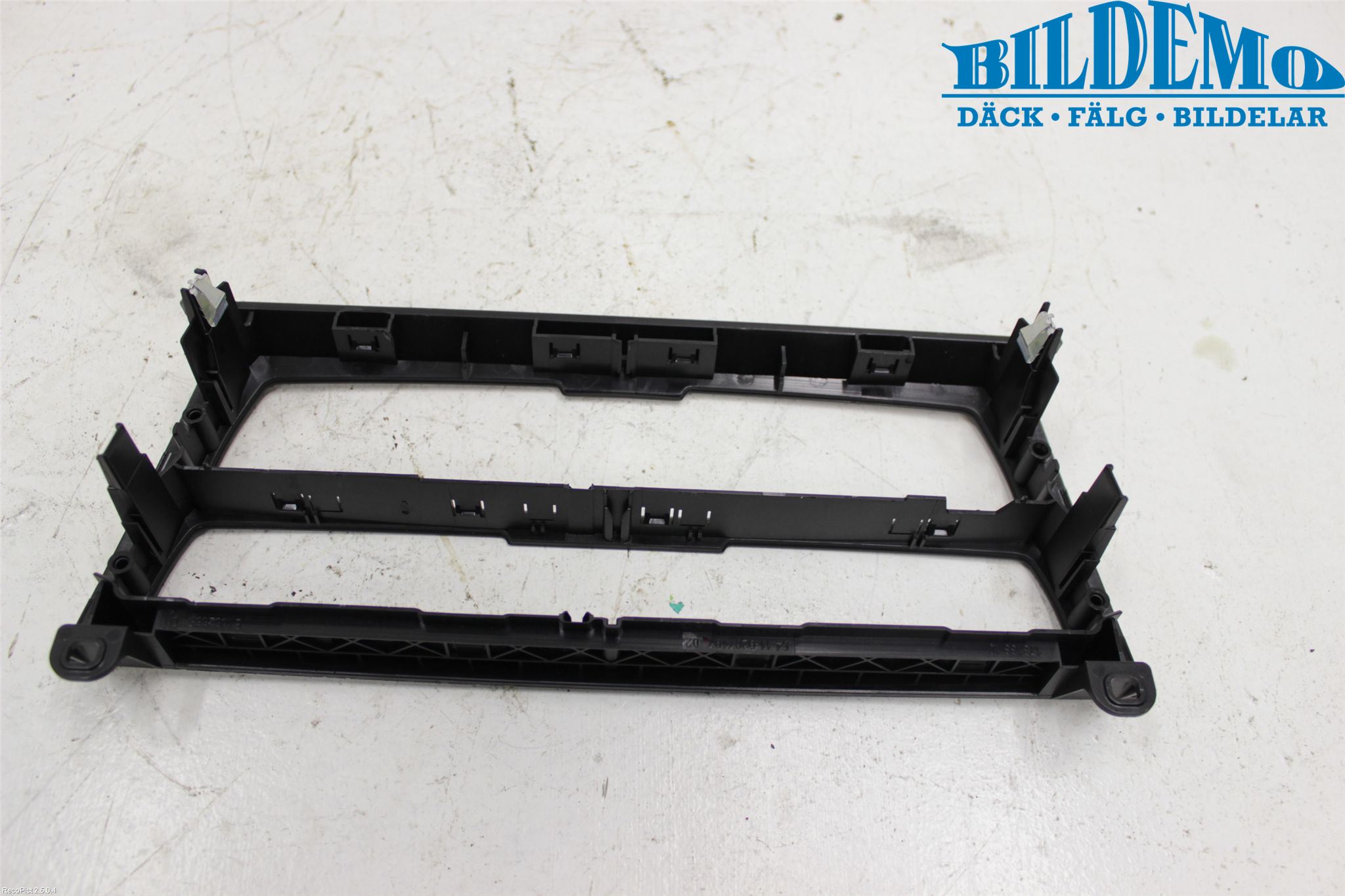 BMW 1 F20/F21 11-19 Innr Radio Ramme