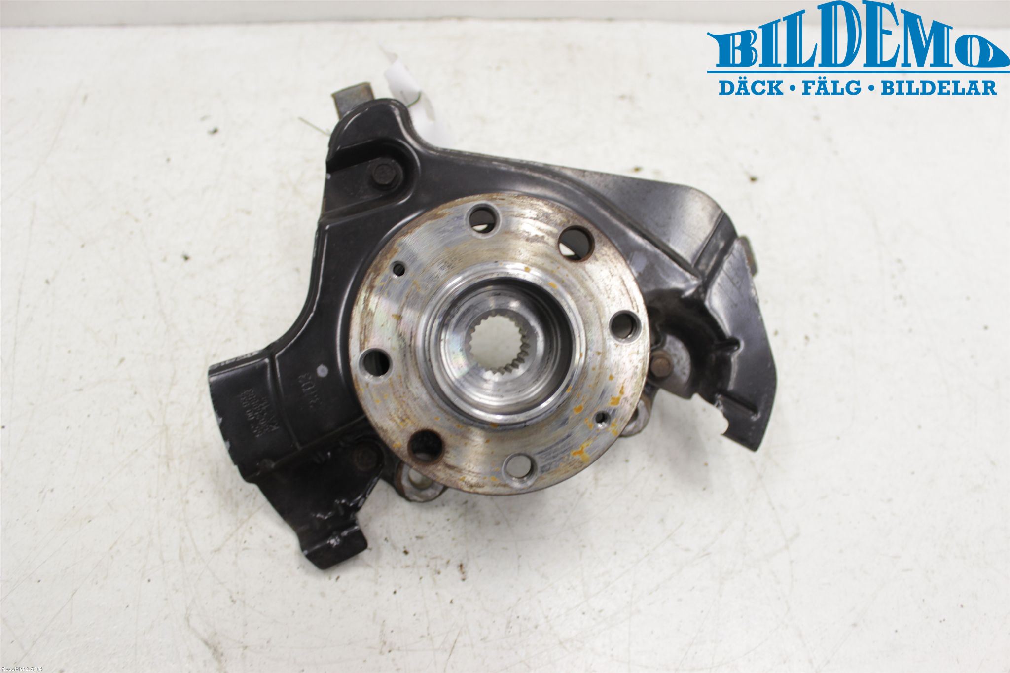 Opel CORSA D 07-14 Spindel Hf