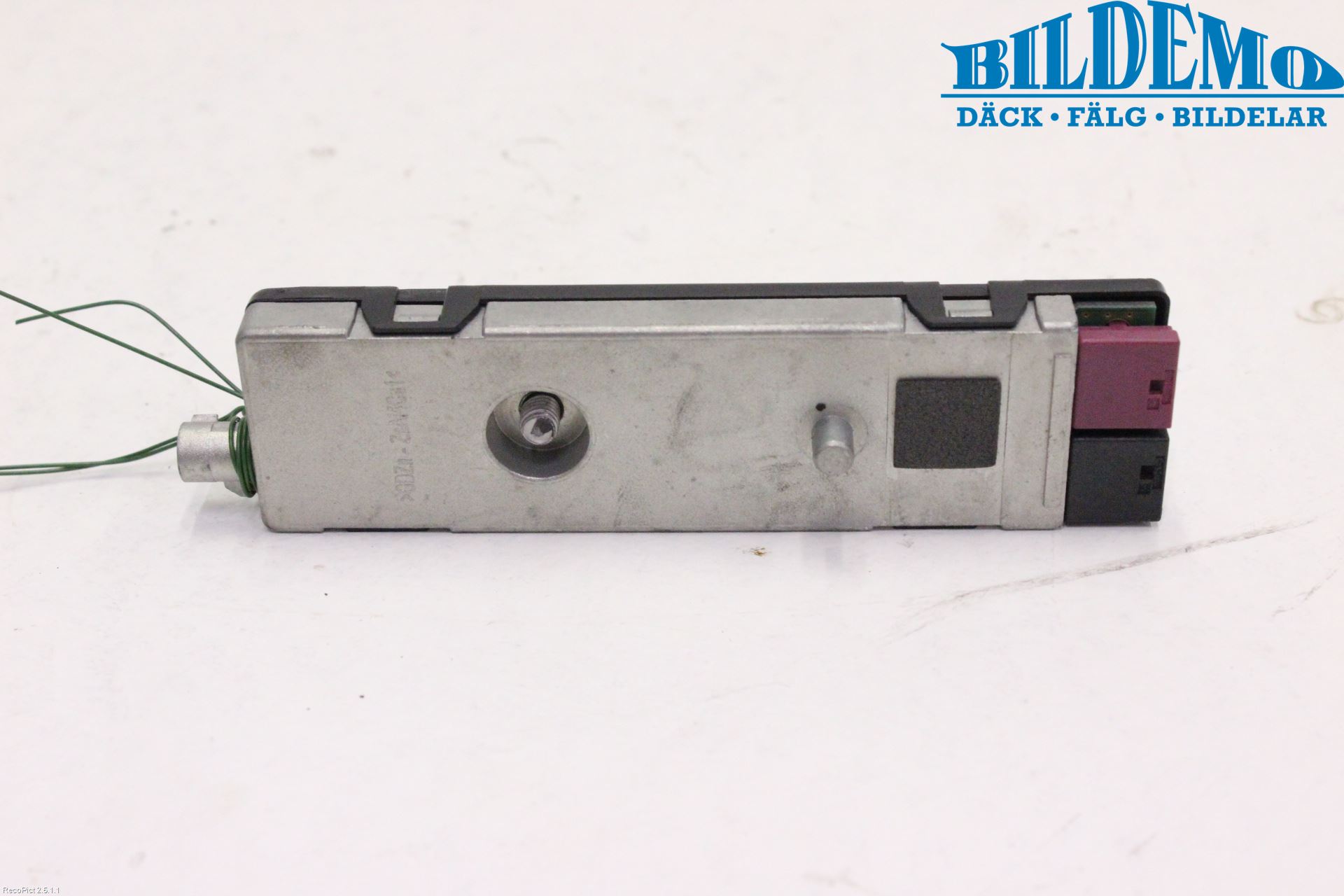 Mercedes-Benz MB C-KLASS (W204) 07-15 Stereo Antenneforsterker