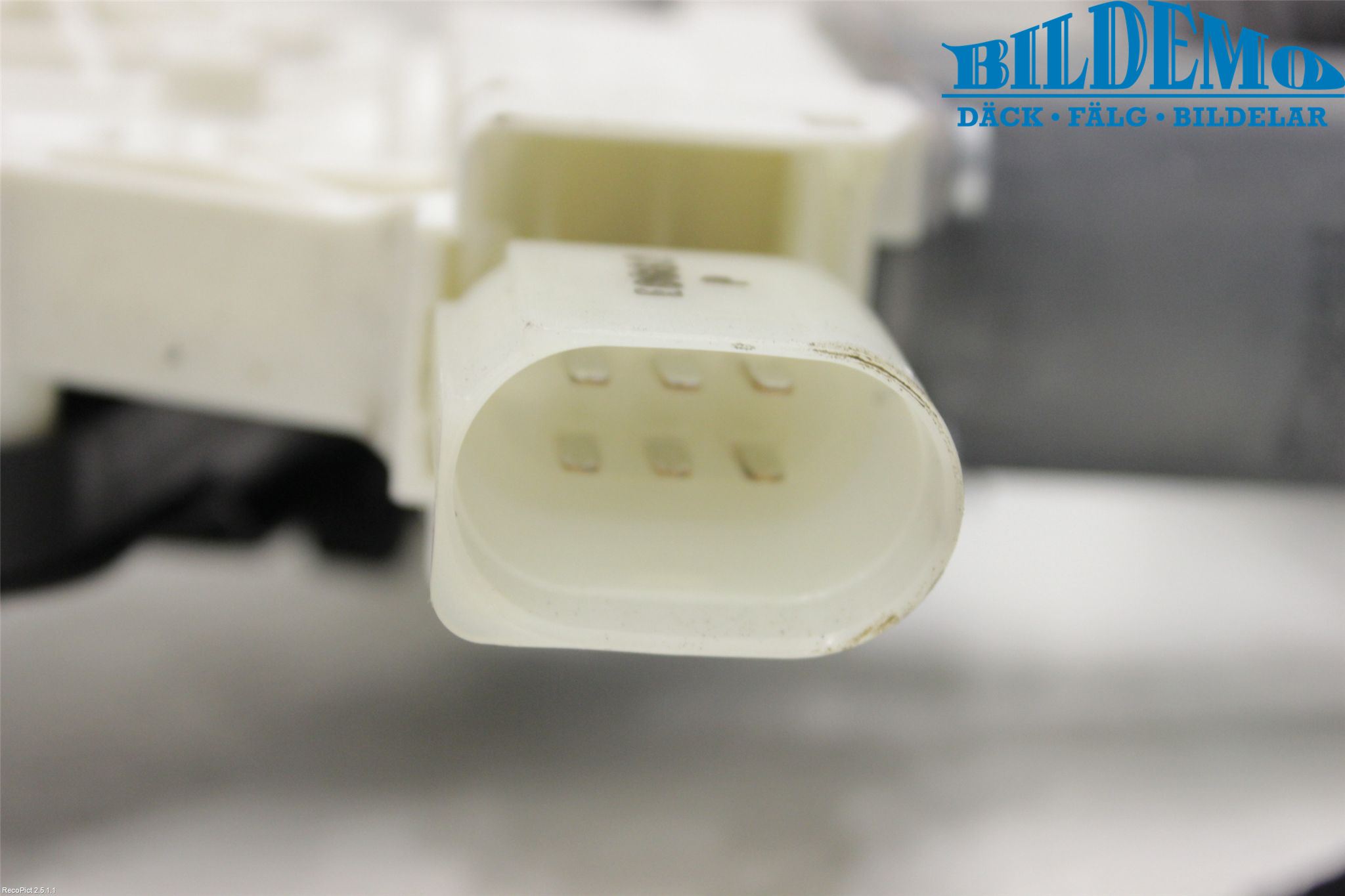 BMW 5 F10/F11/F18 09-17 Vindusheis El Komp